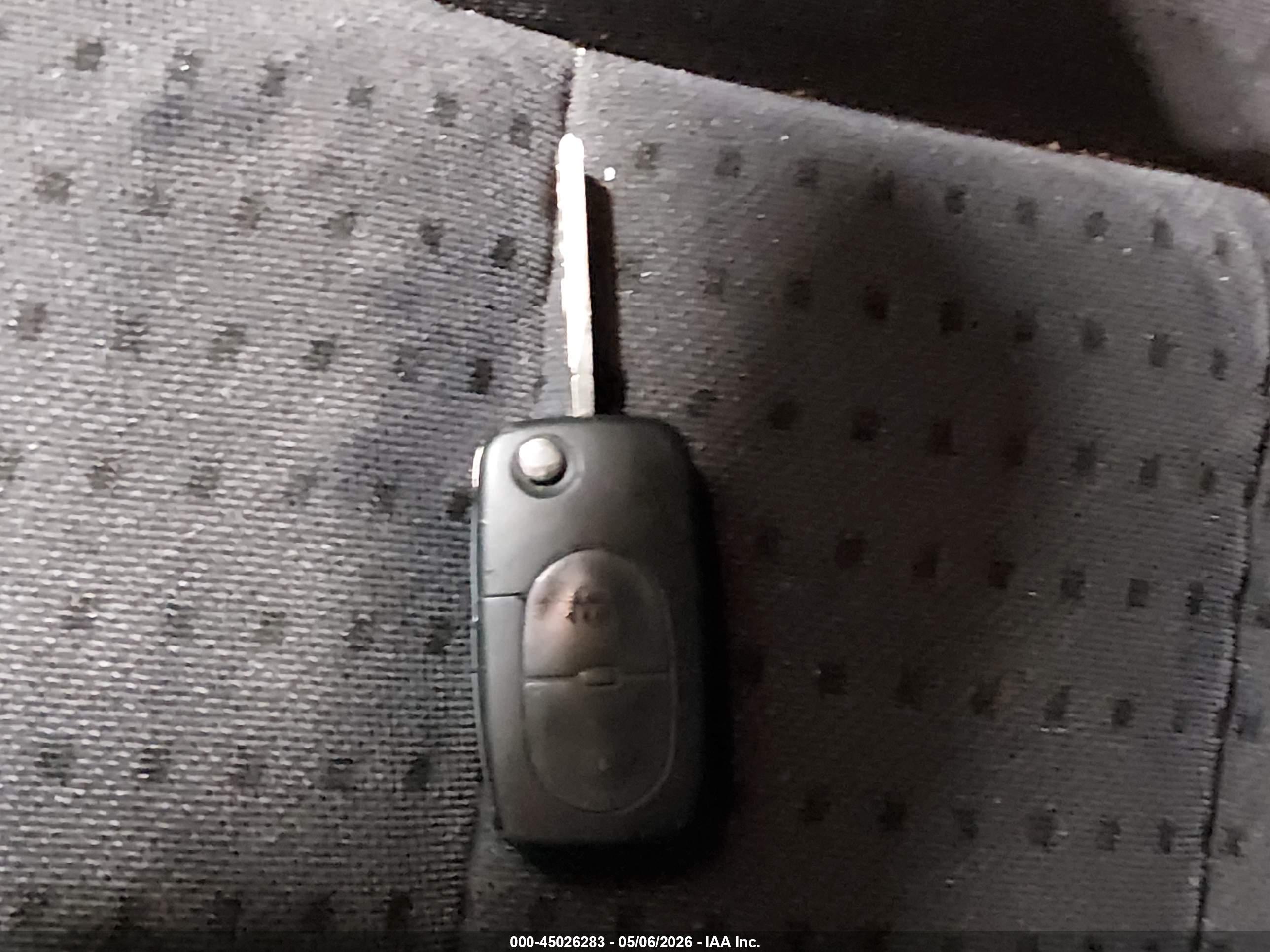 VOLKSWAGEN PASSAT image 11