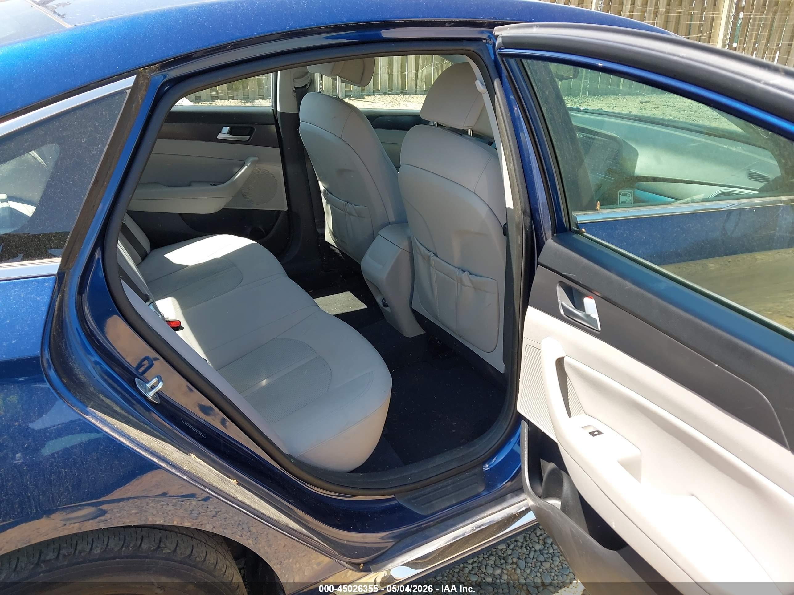 HYUNDAI SONATA image 8