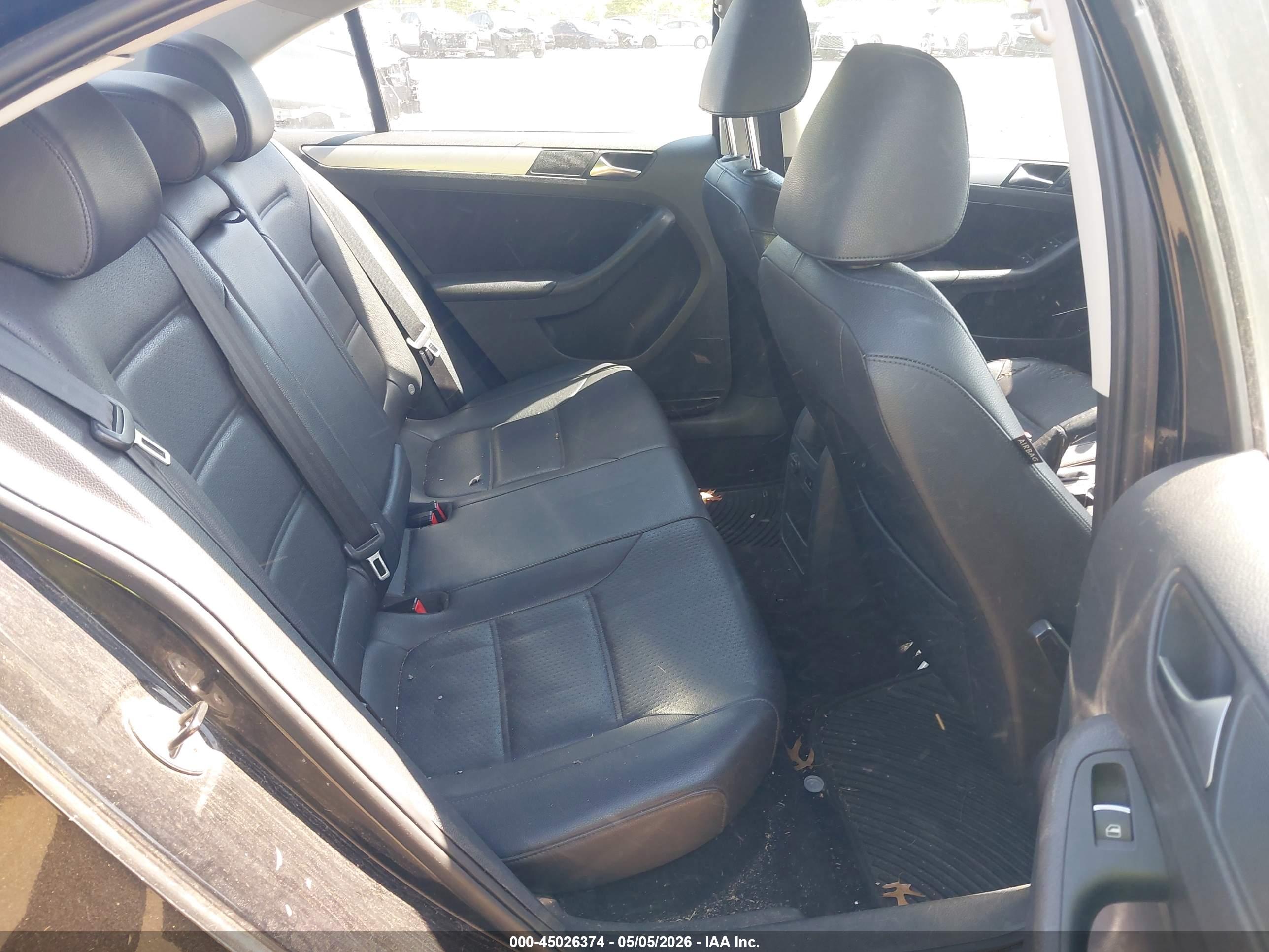 VOLKSWAGEN JETTA image 8