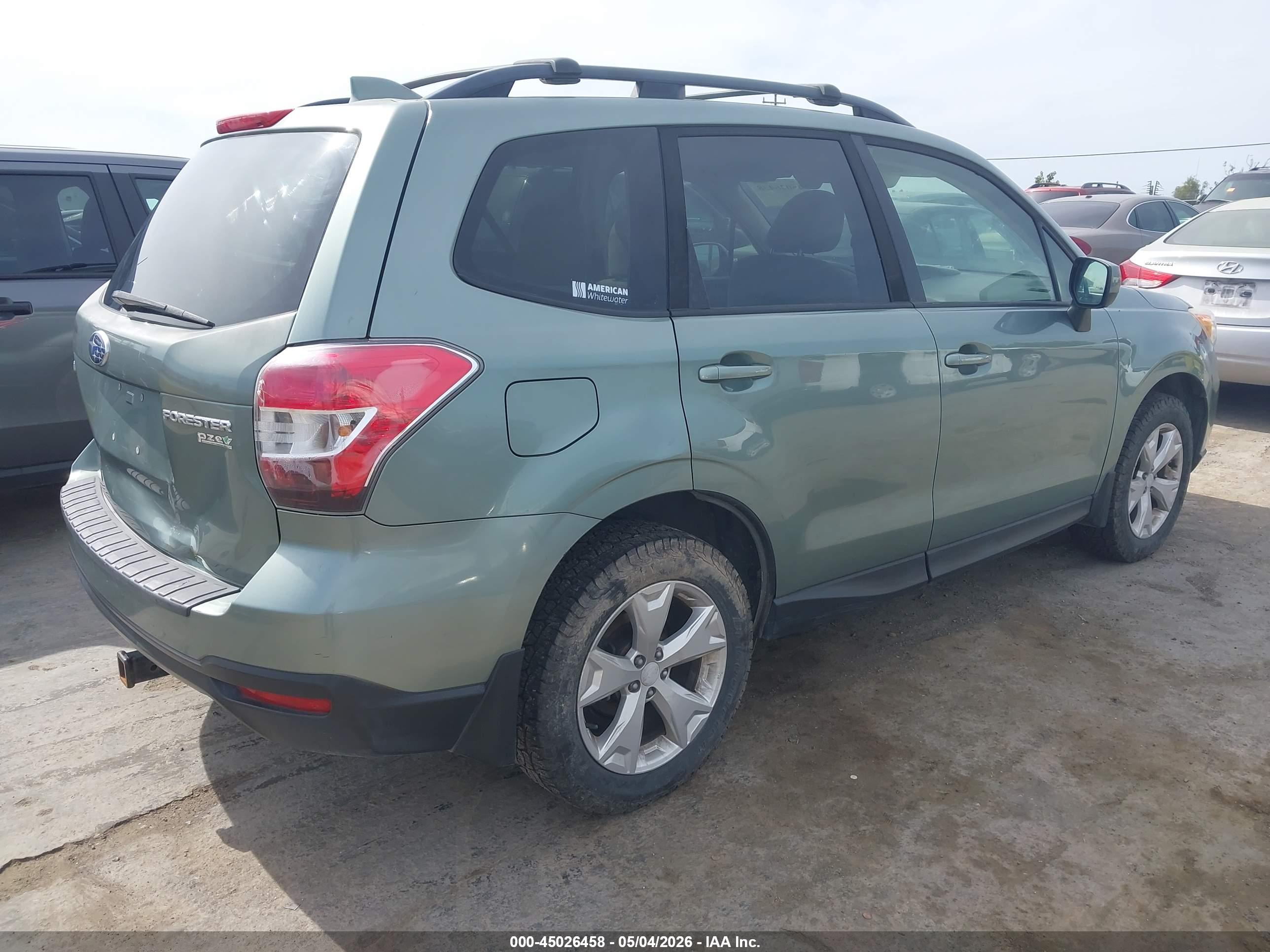 SUBARU FORESTER image 4