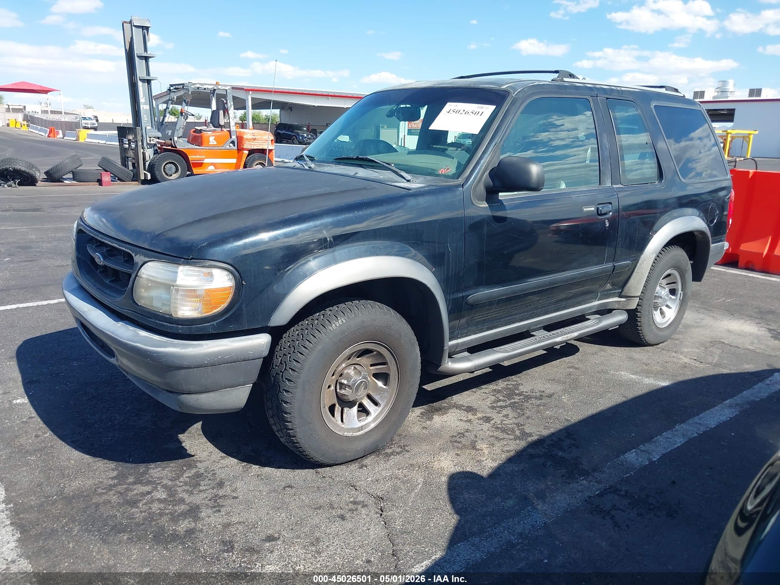 FORD EXPLORER image 2