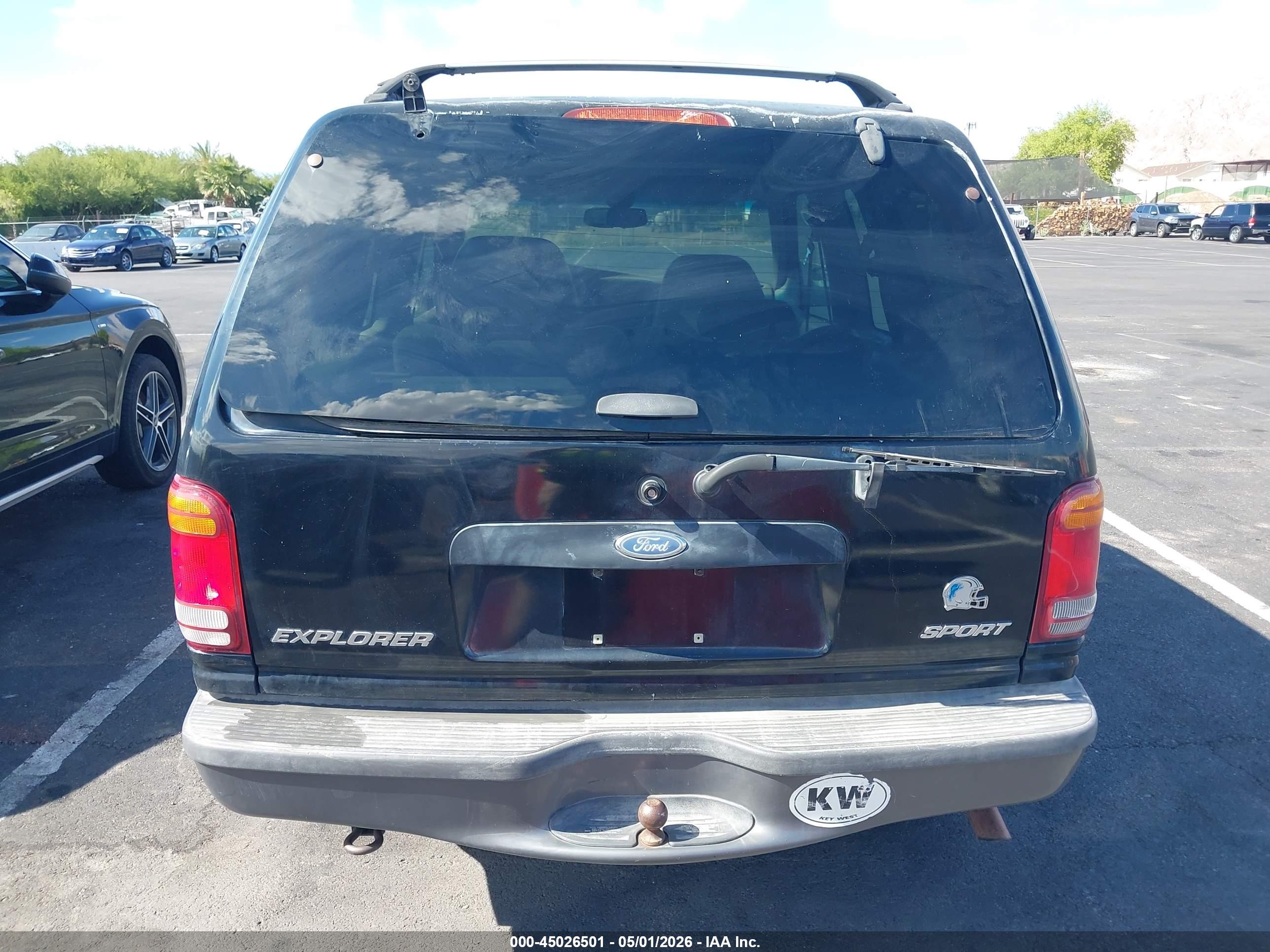 FORD EXPLORER image 6