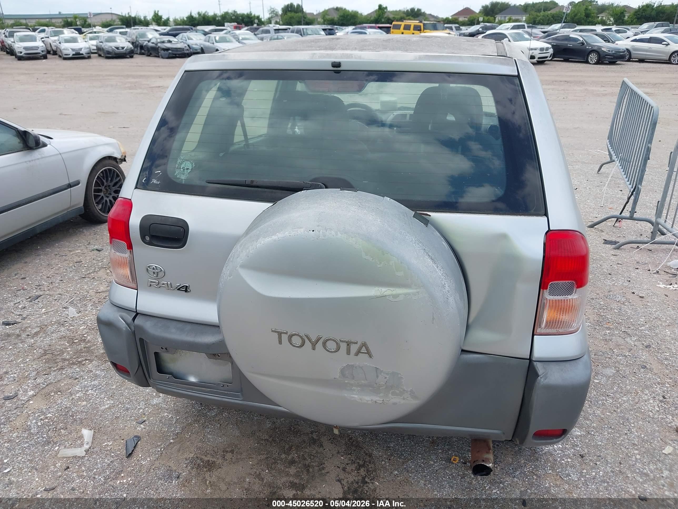 TOYOTA RAV4 image 6