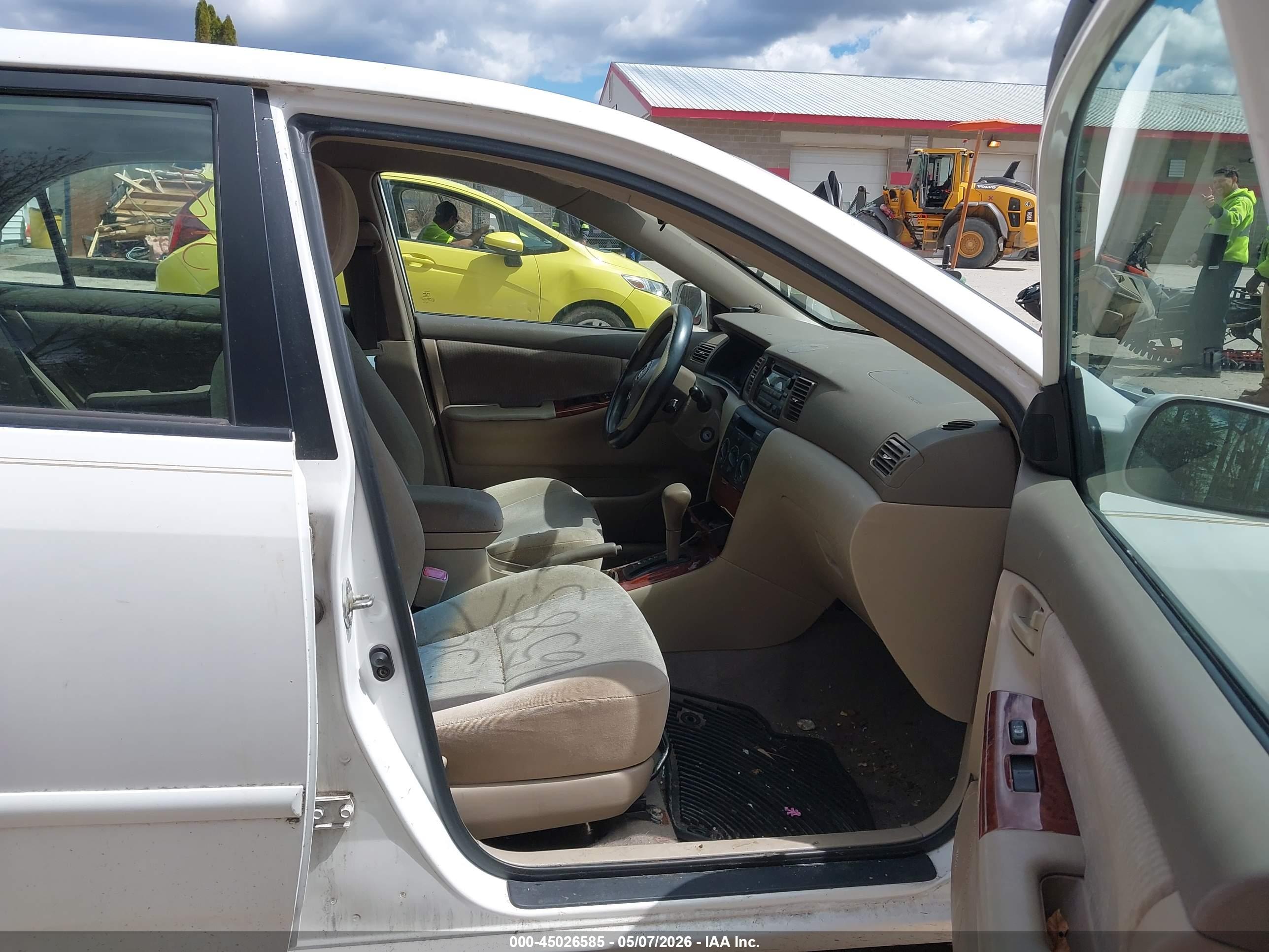 TOYOTA COROLLA image 5