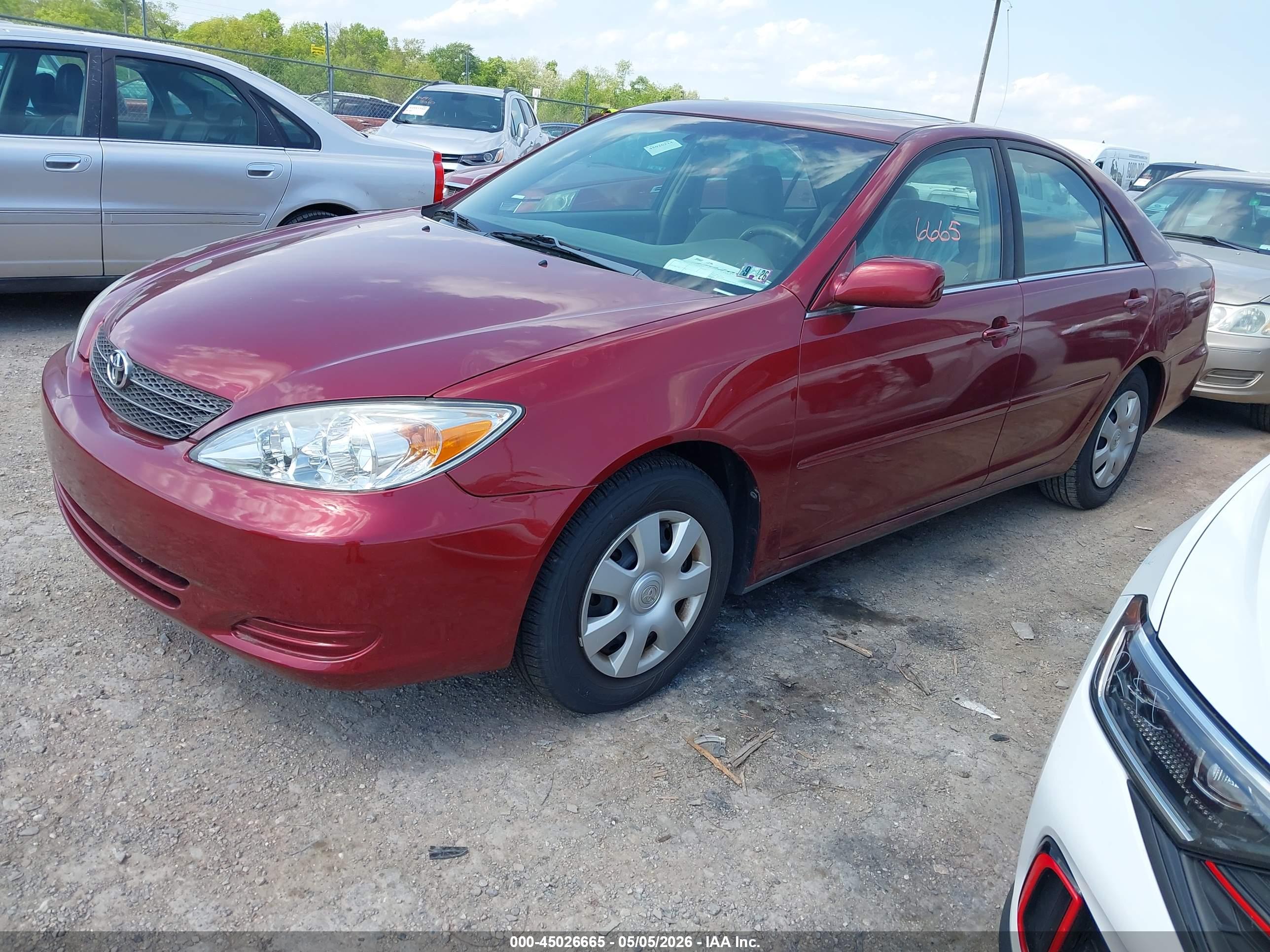 TOYOTA CAMRY image 2