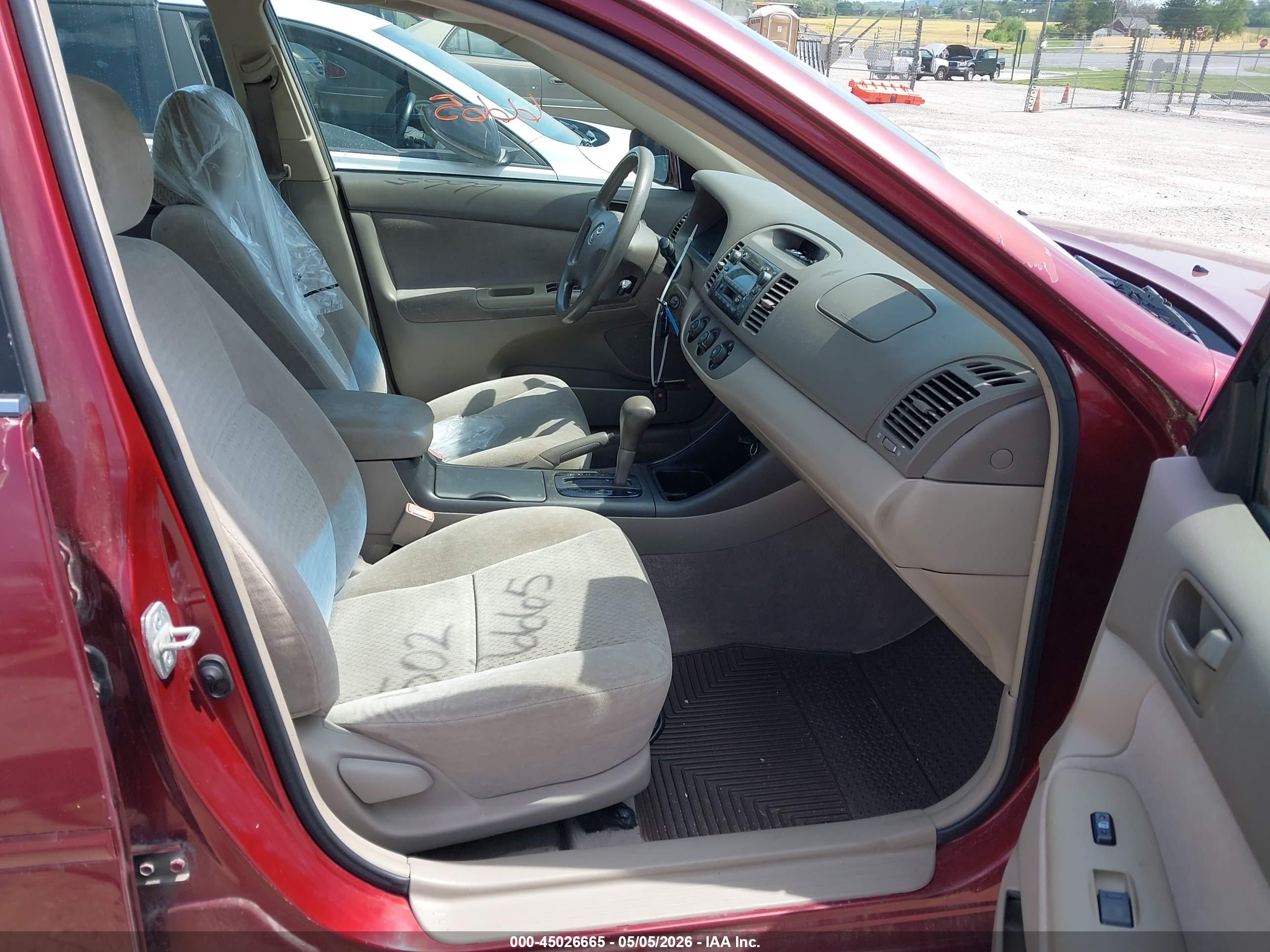TOYOTA CAMRY image 5