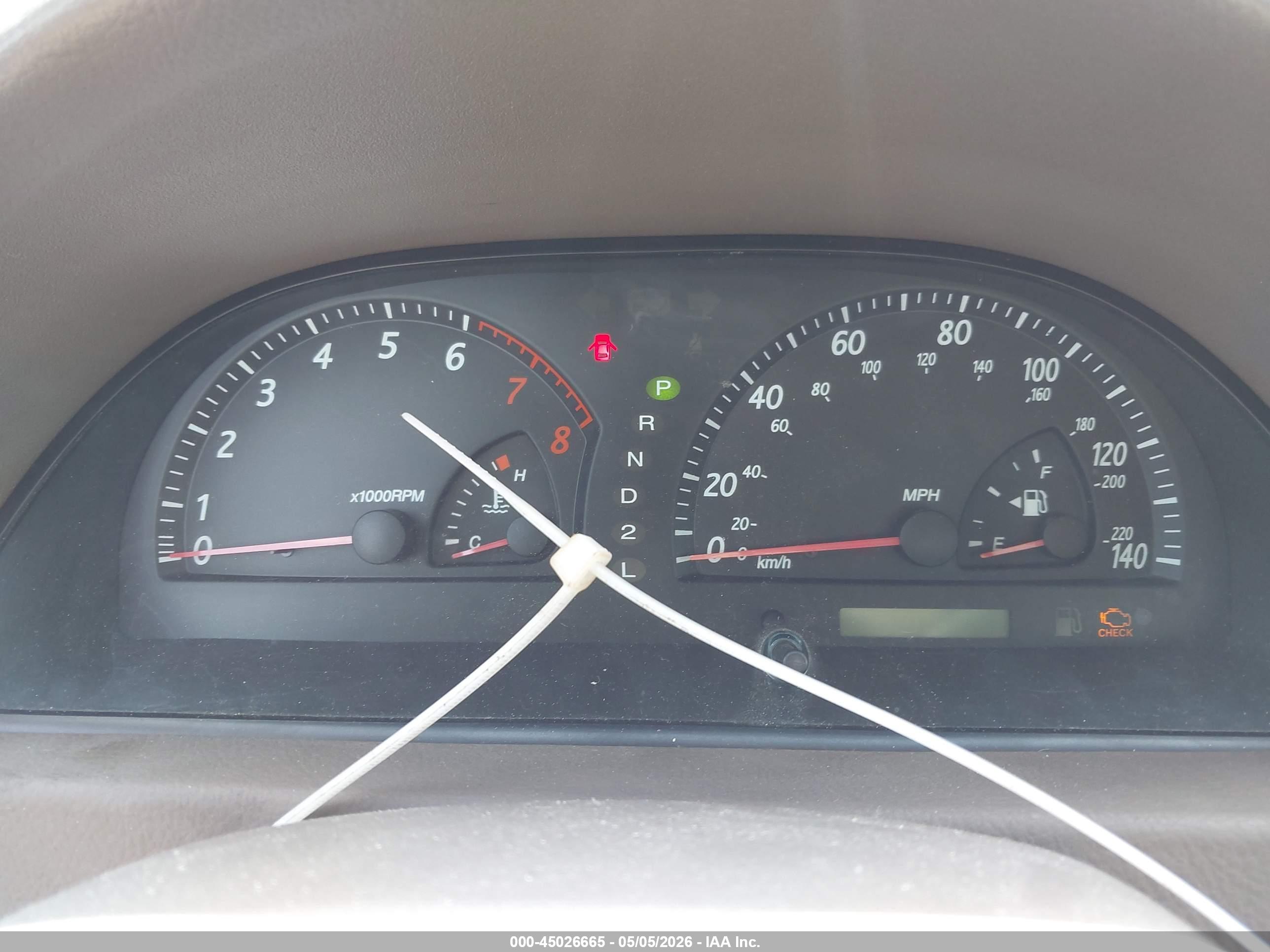 TOYOTA CAMRY image 7