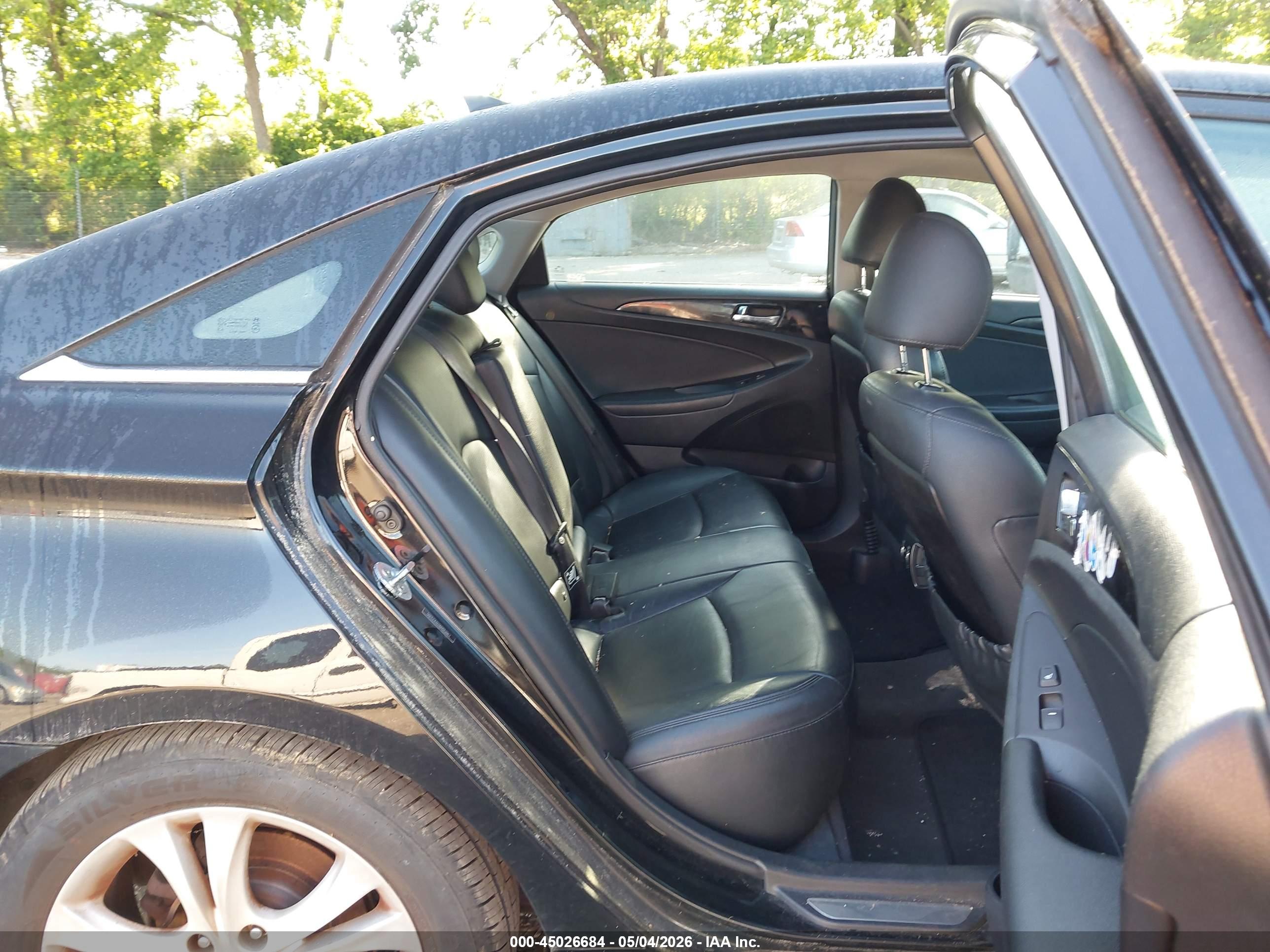 HYUNDAI SONATA image 8