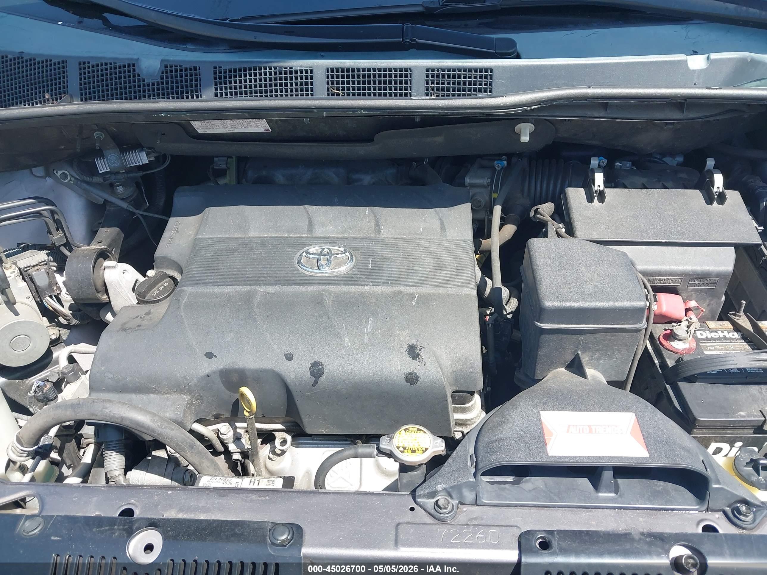 TOYOTA SIENNA image 10