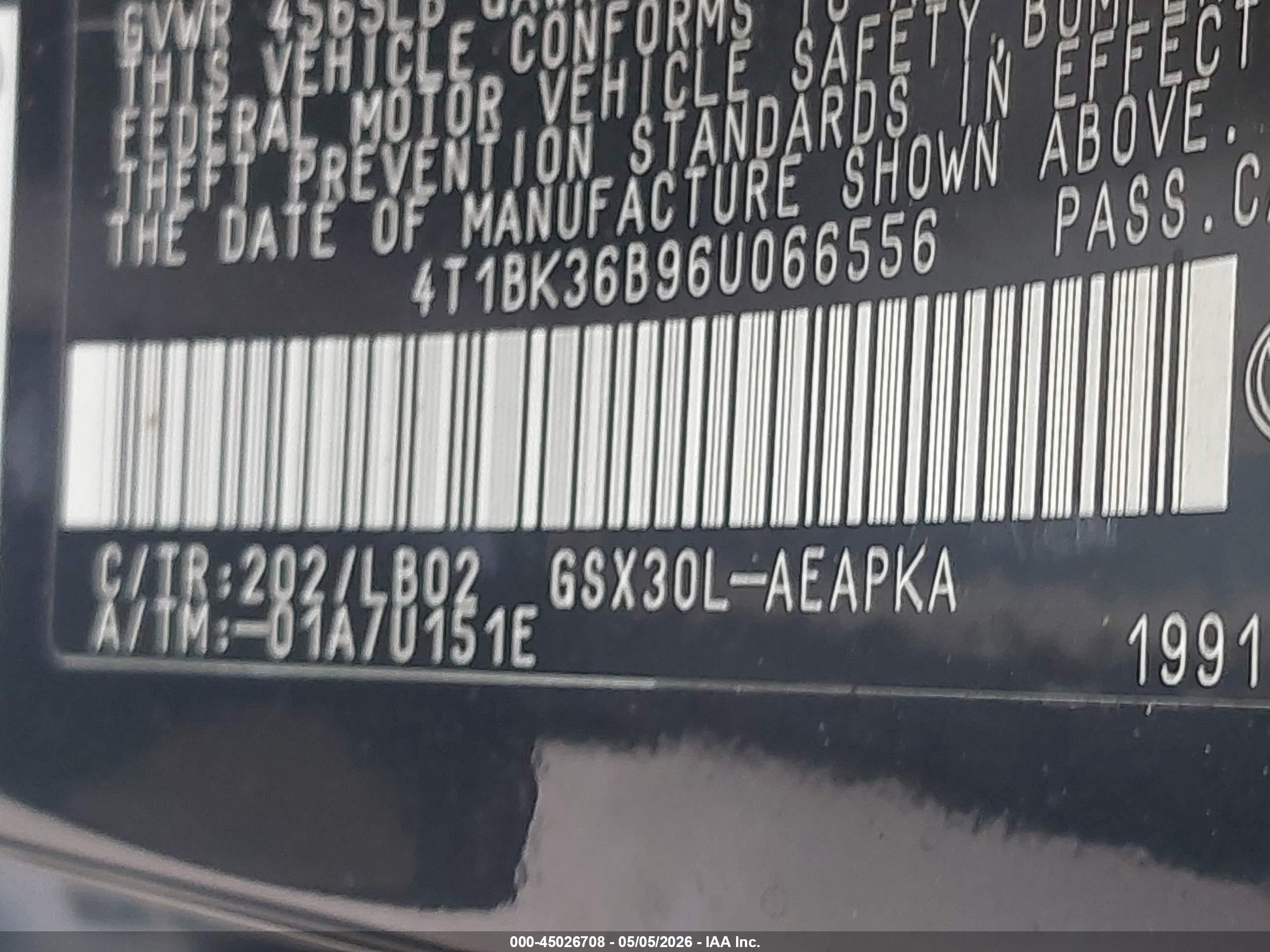 TOYOTA AVALON image 9