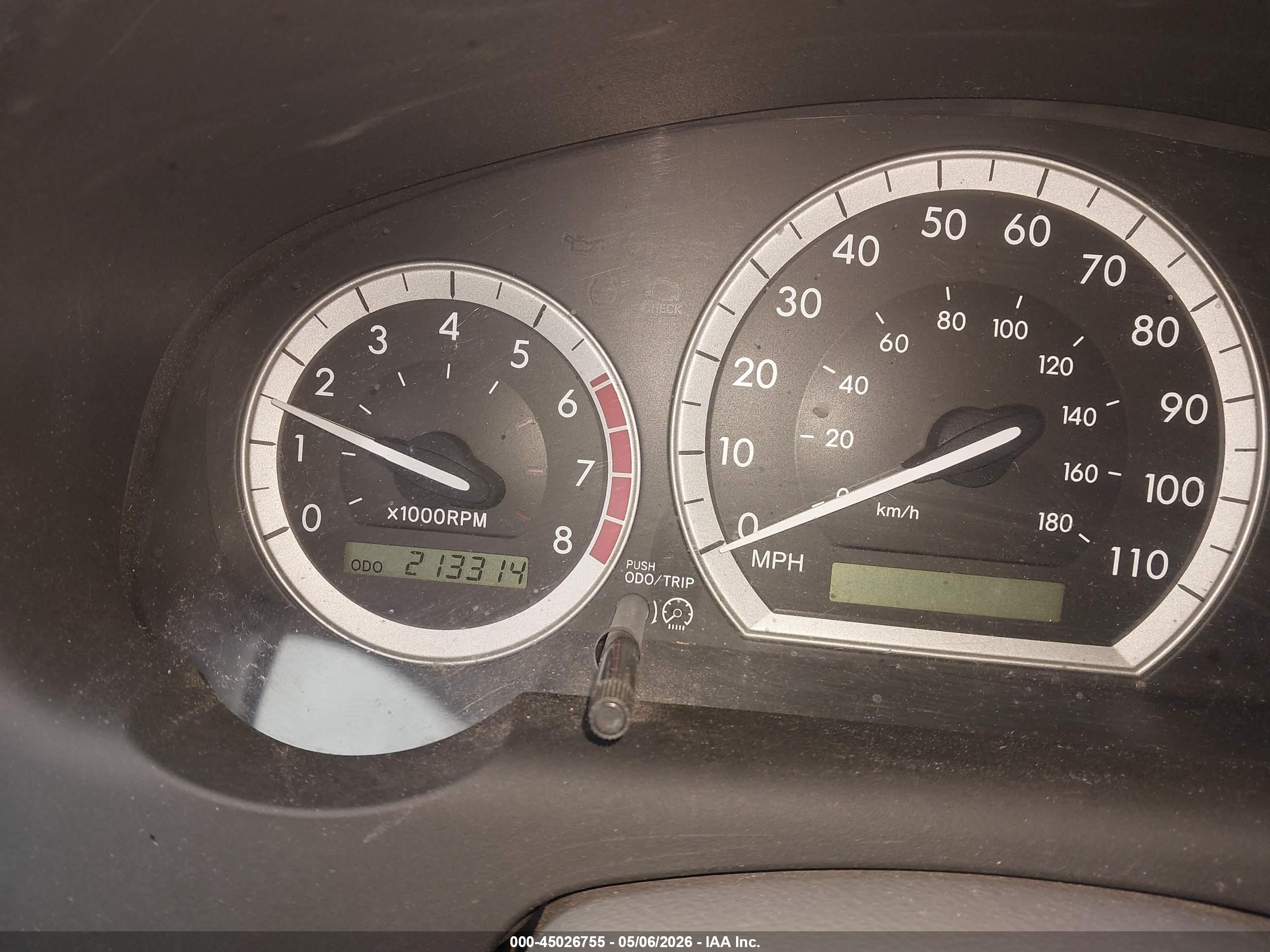 TOYOTA SIENNA image 7