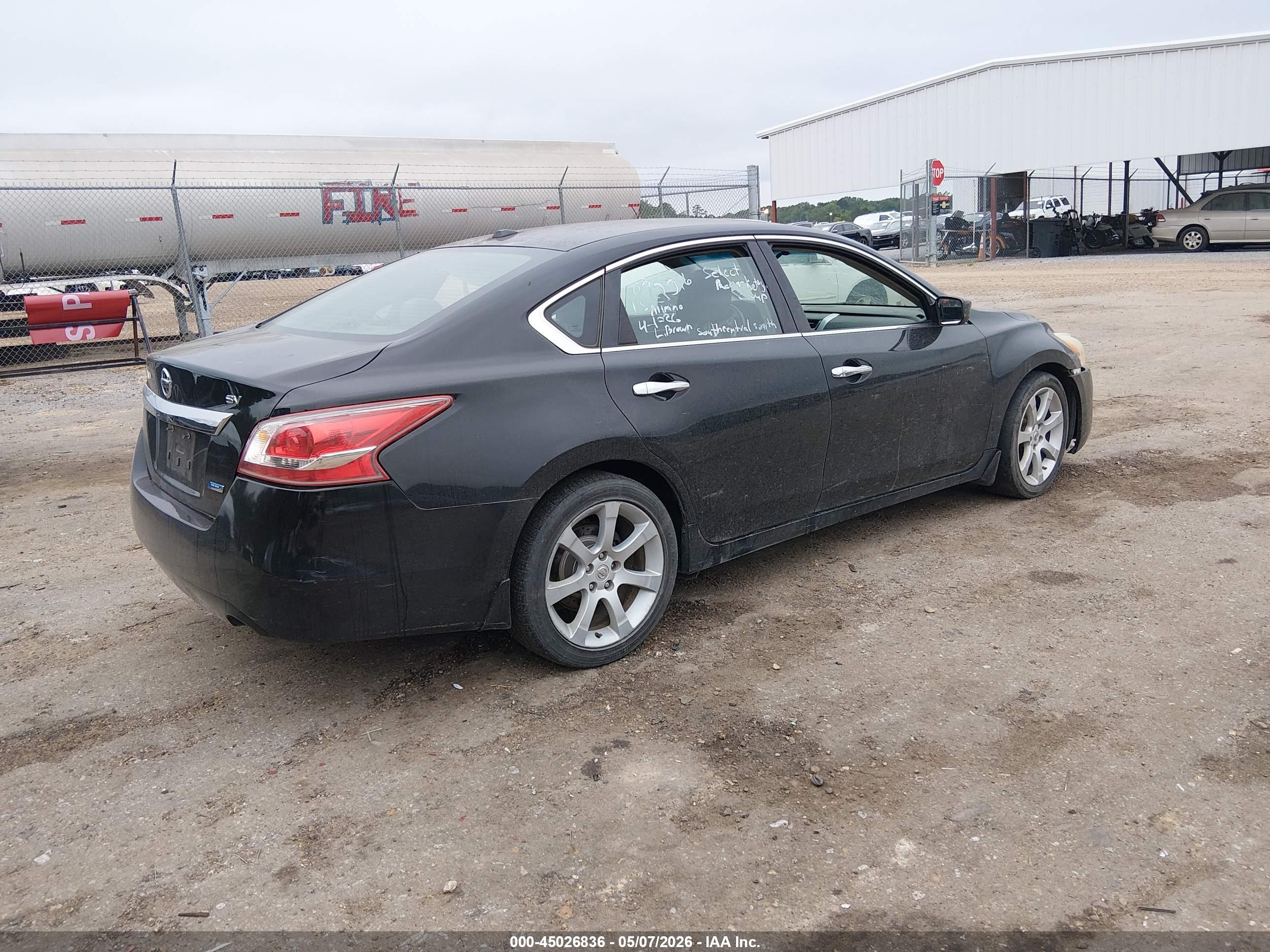NISSAN ALTIMA image 4
