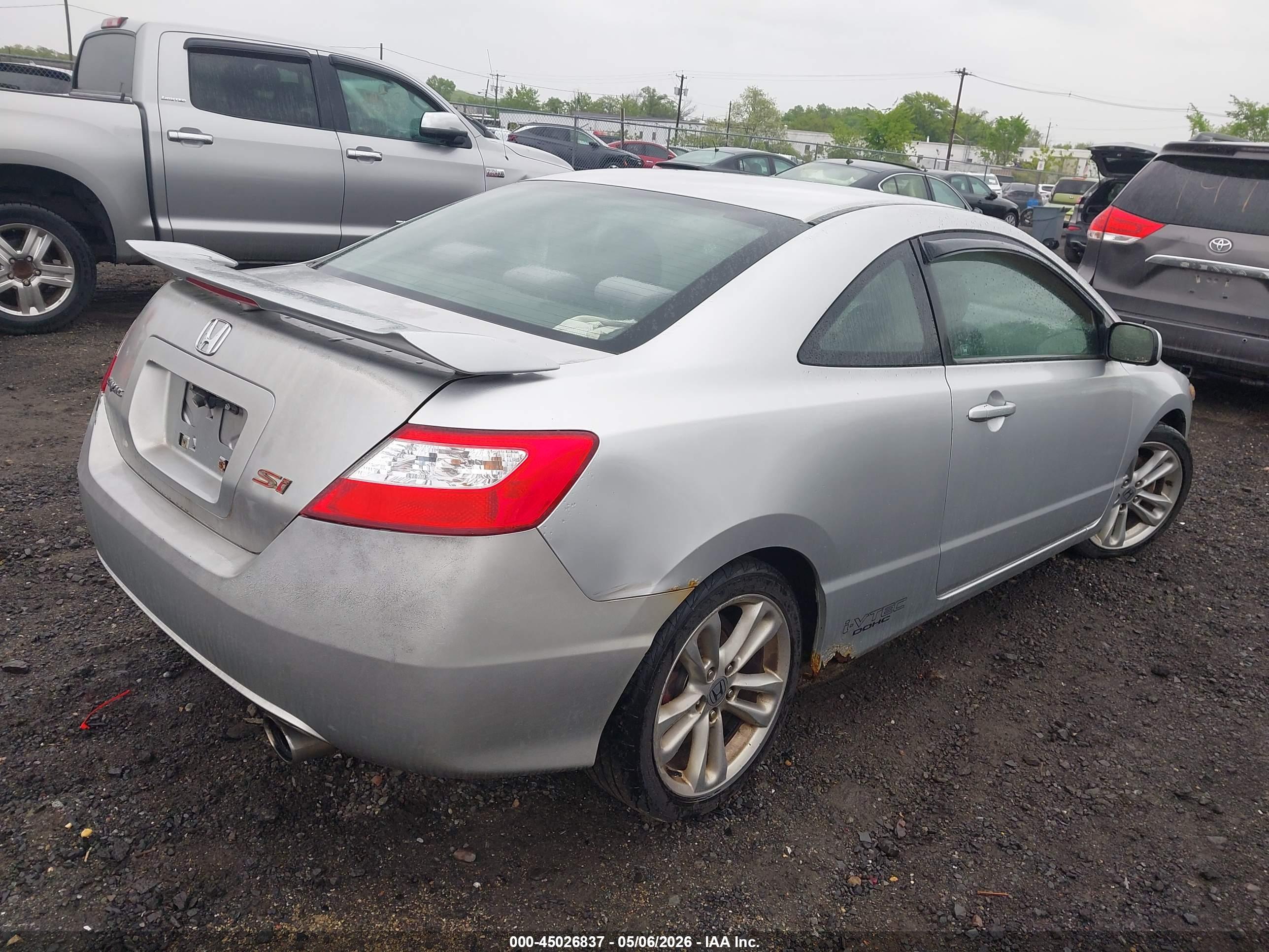 HONDA CIVIC image 4