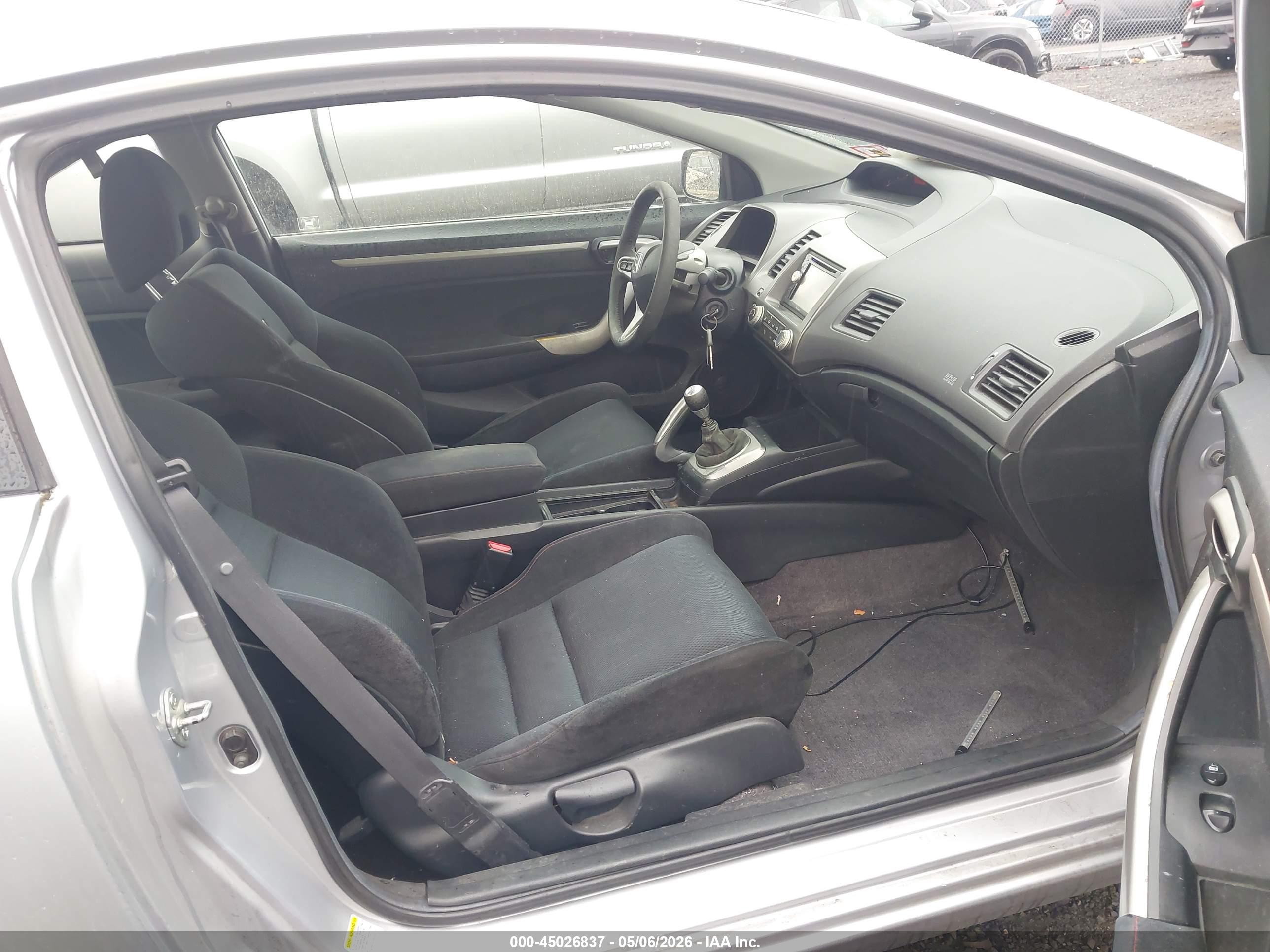 HONDA CIVIC image 5