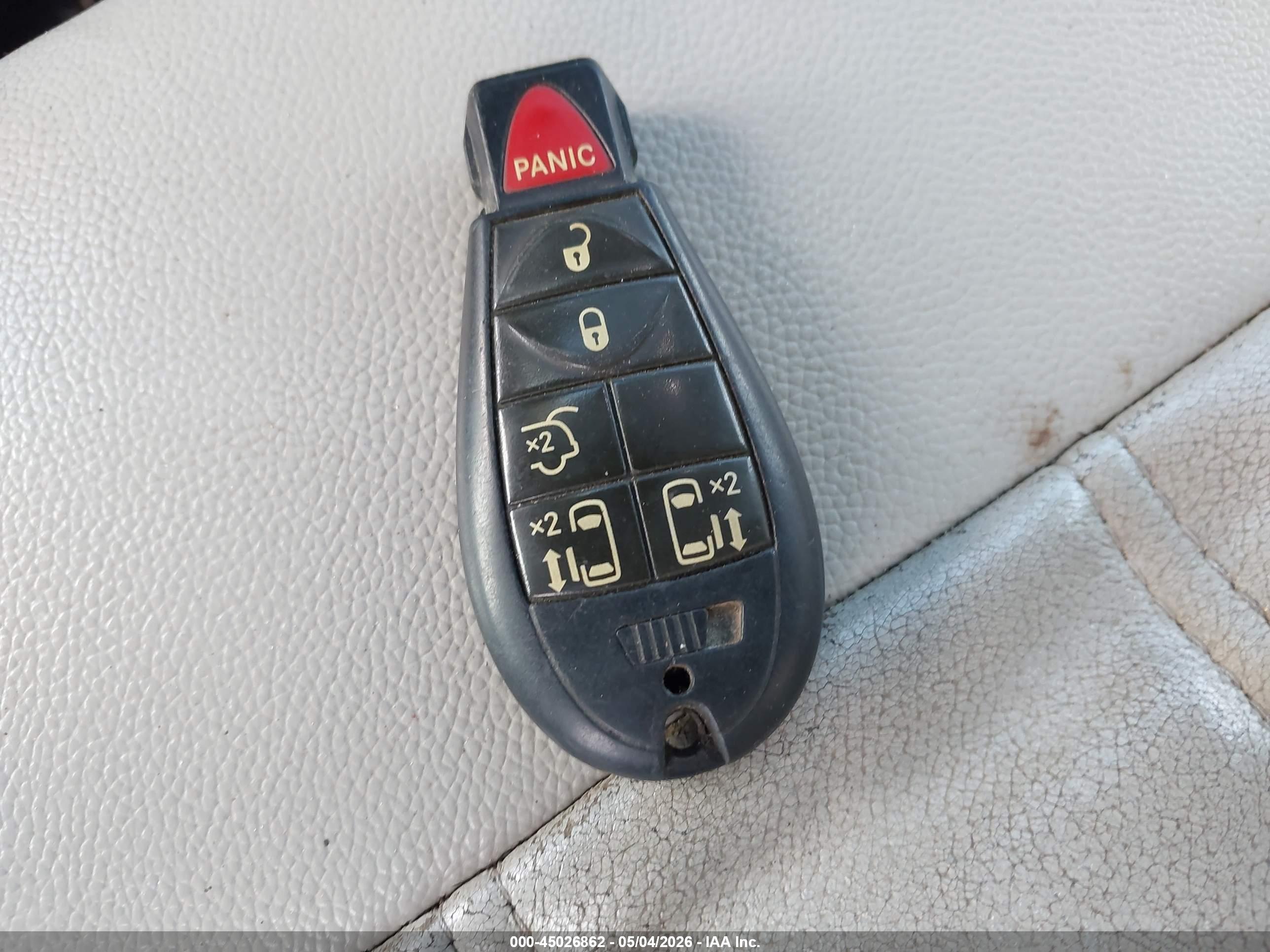 CHRYSLER TOWN image 11