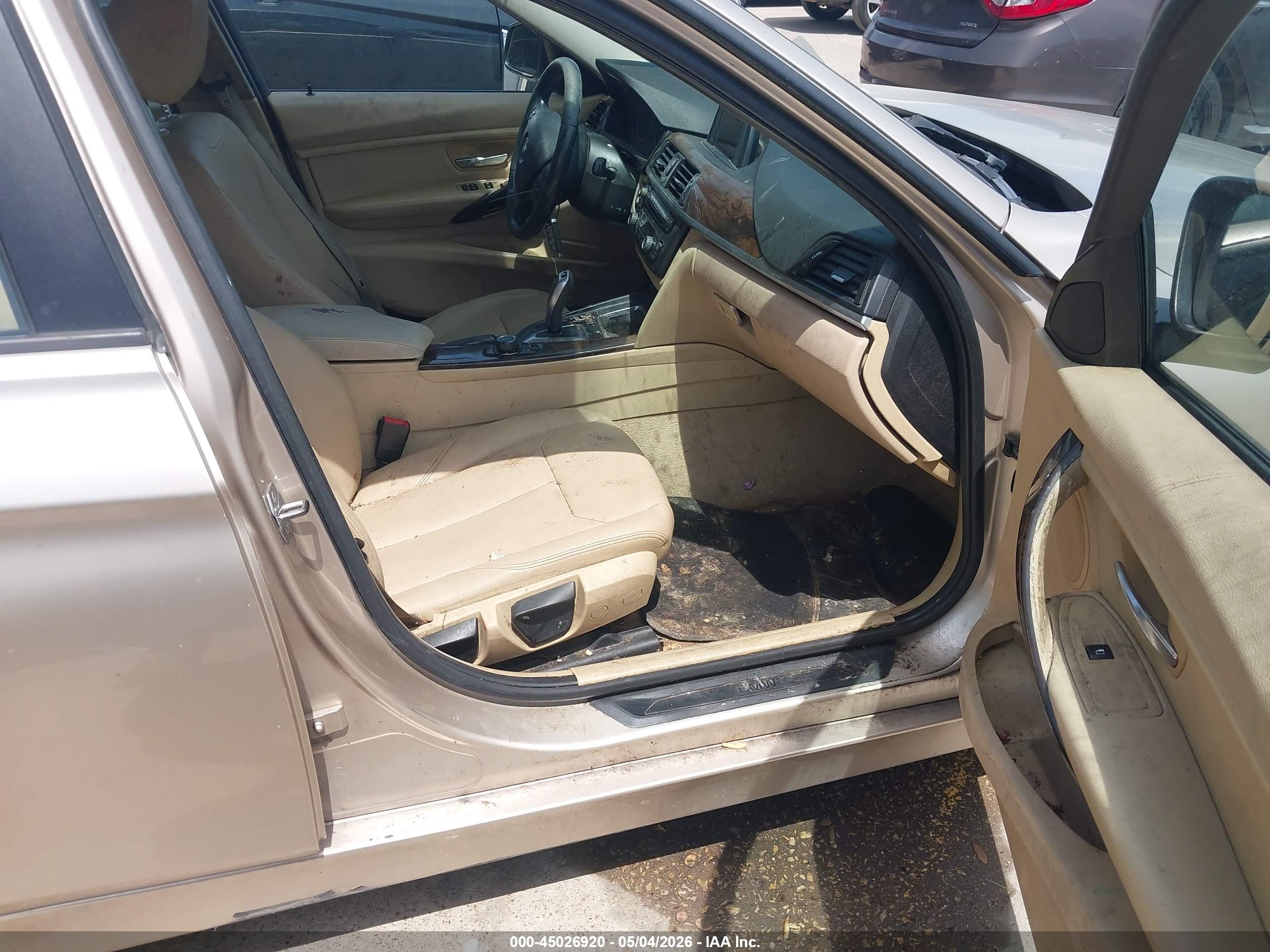 BMW 320I image 5