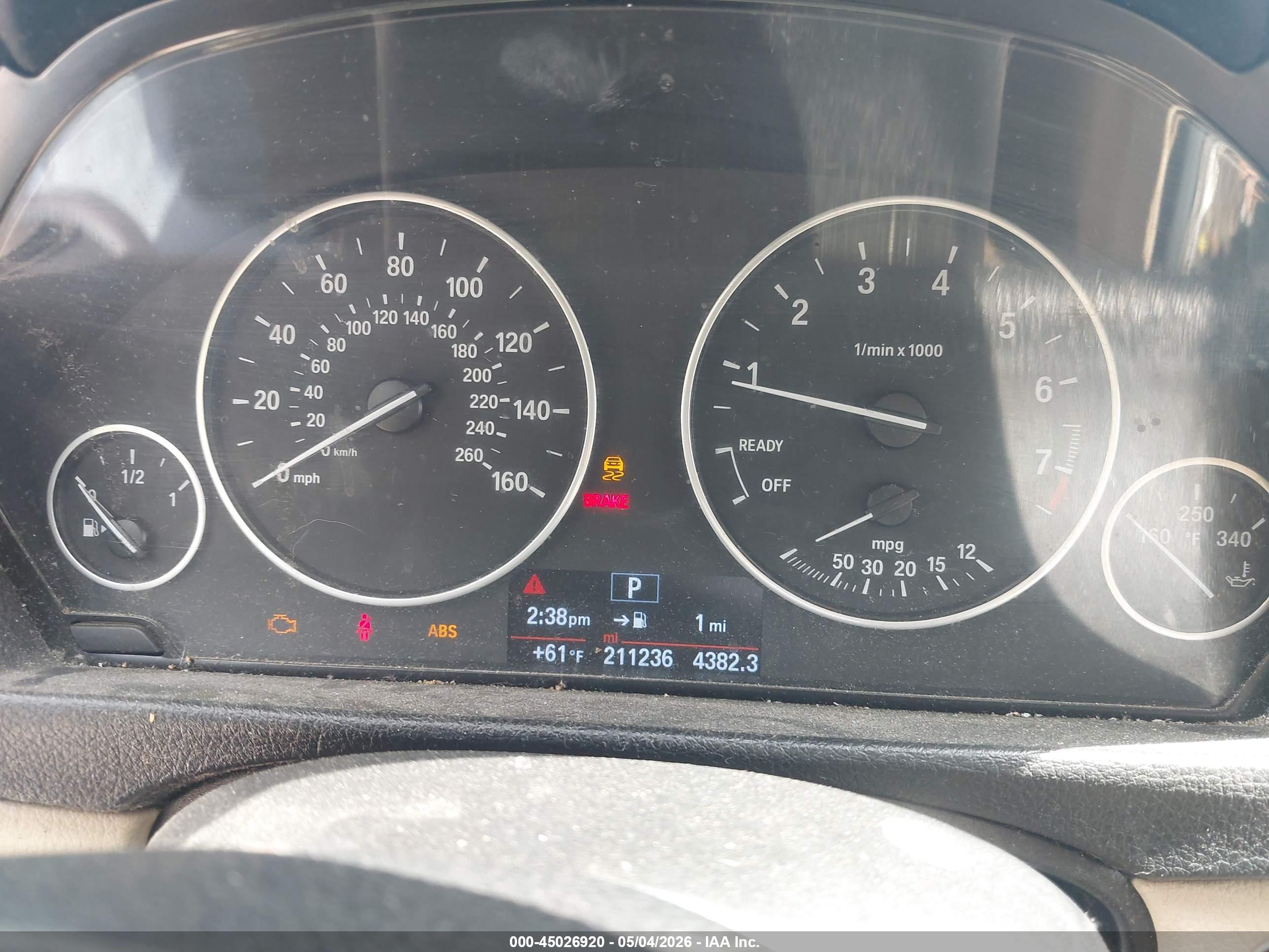 BMW 320I image 7