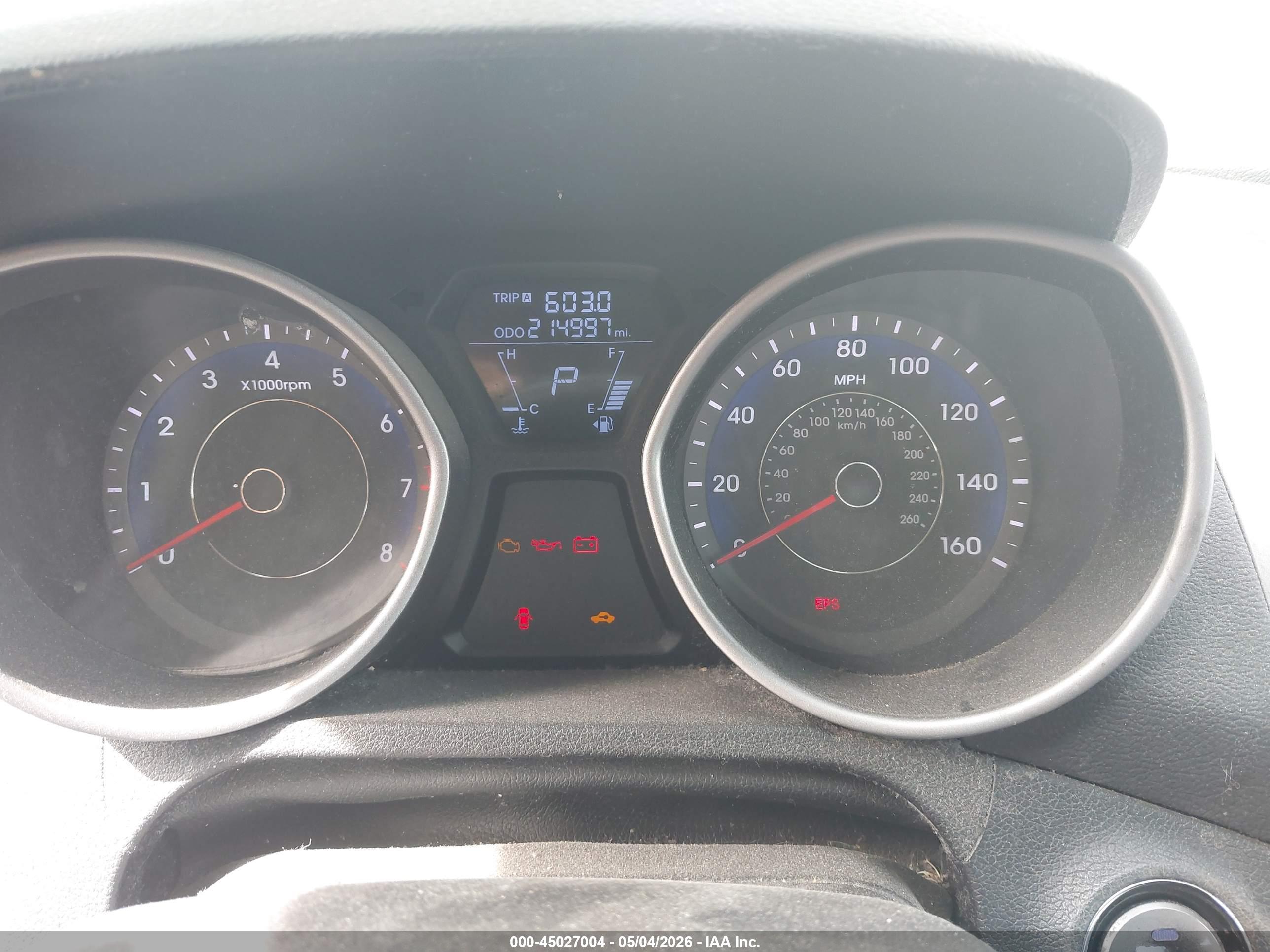 HYUNDAI ELANTRA image 7
