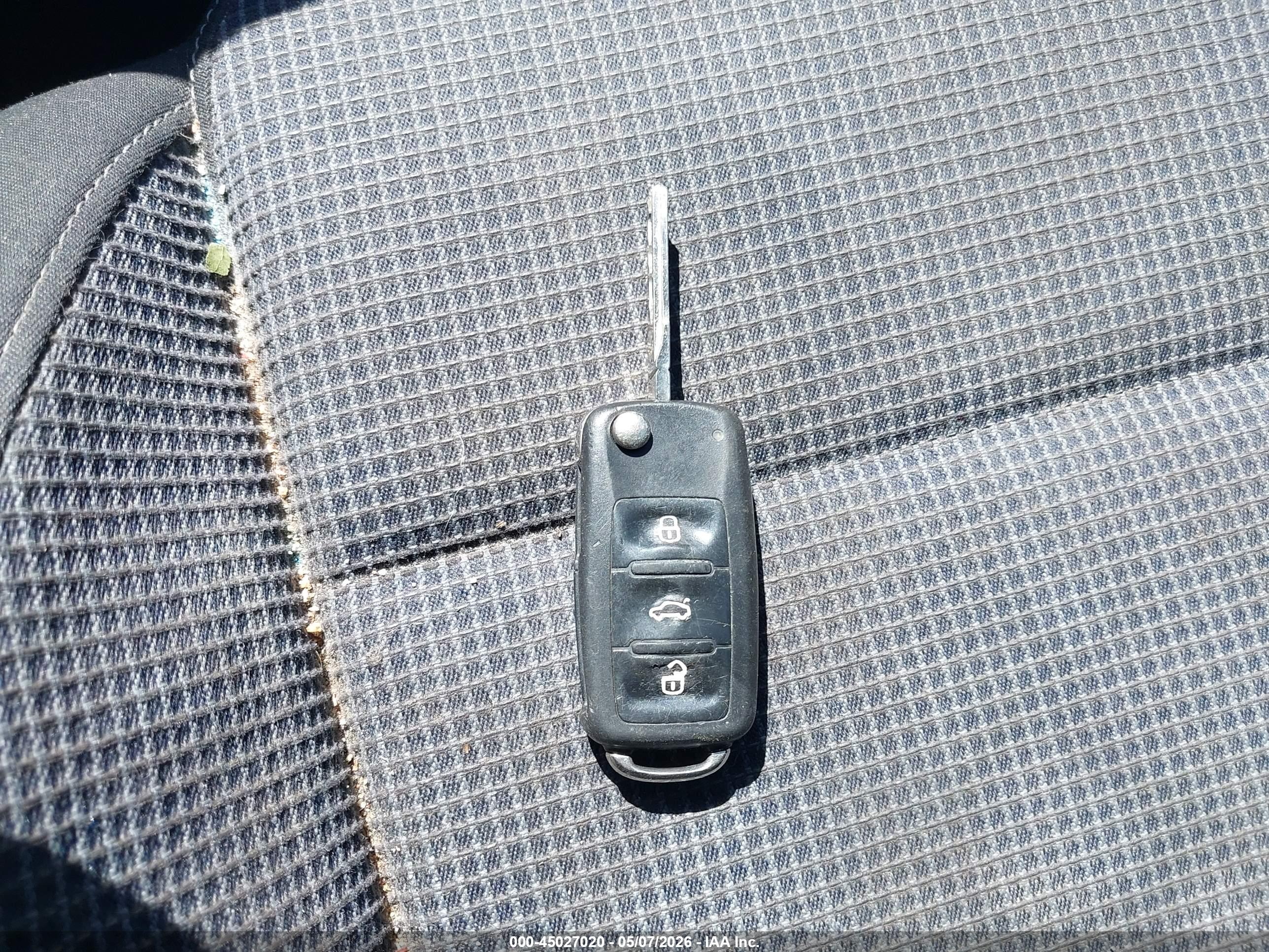 VOLKSWAGEN GOLF image 11