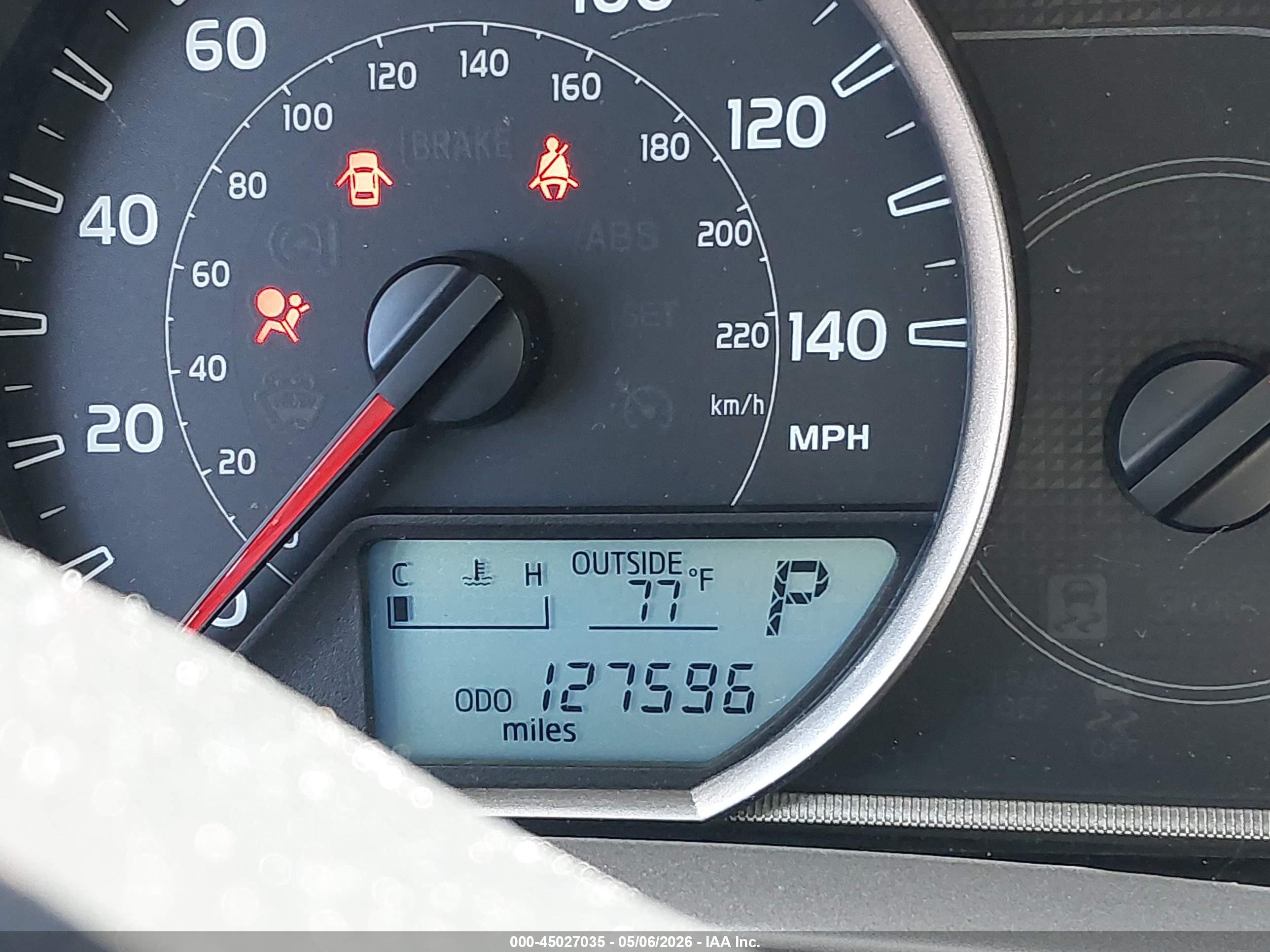 TOYOTA RAV4 image 7