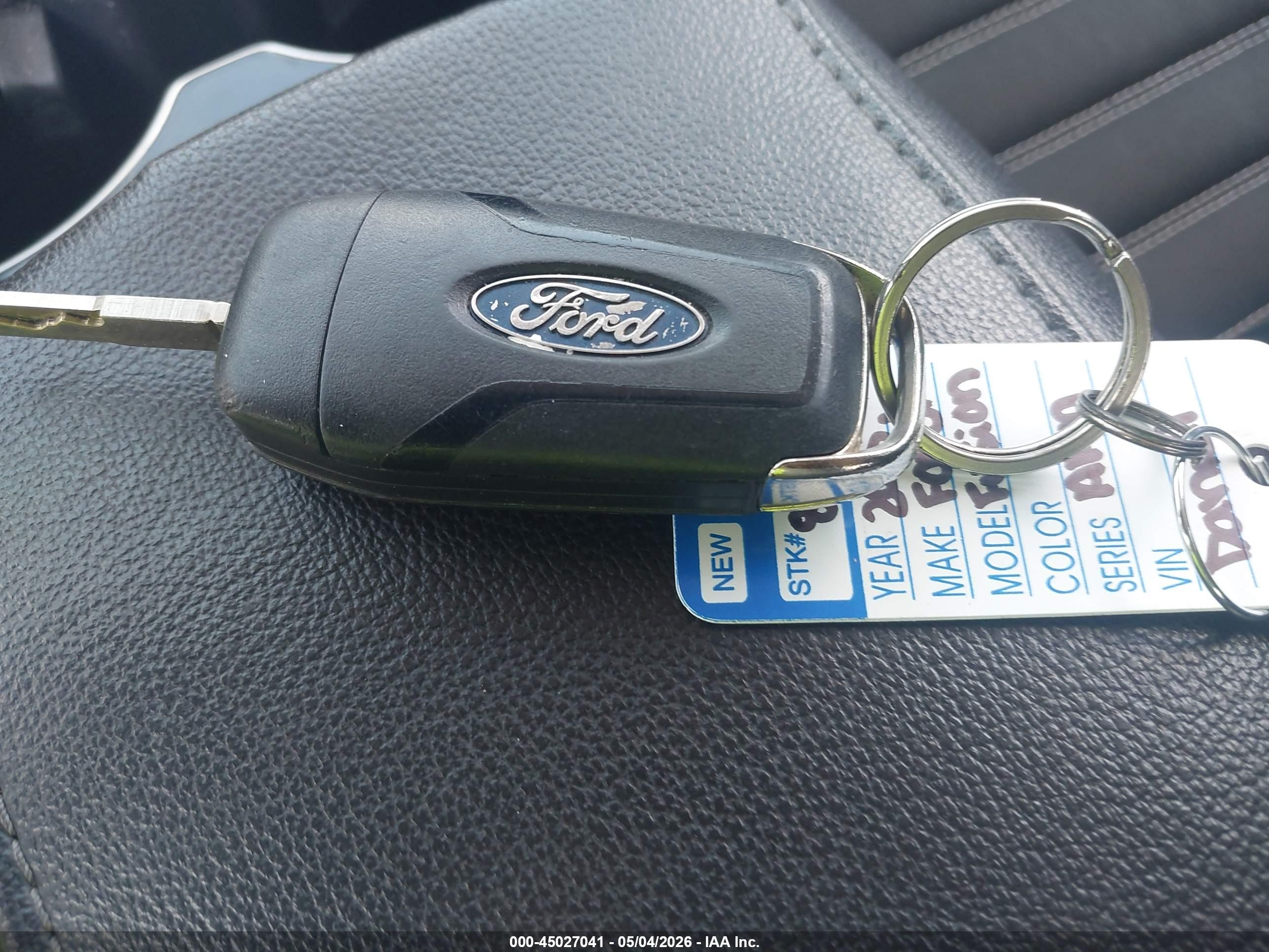 FORD FUSION image 11