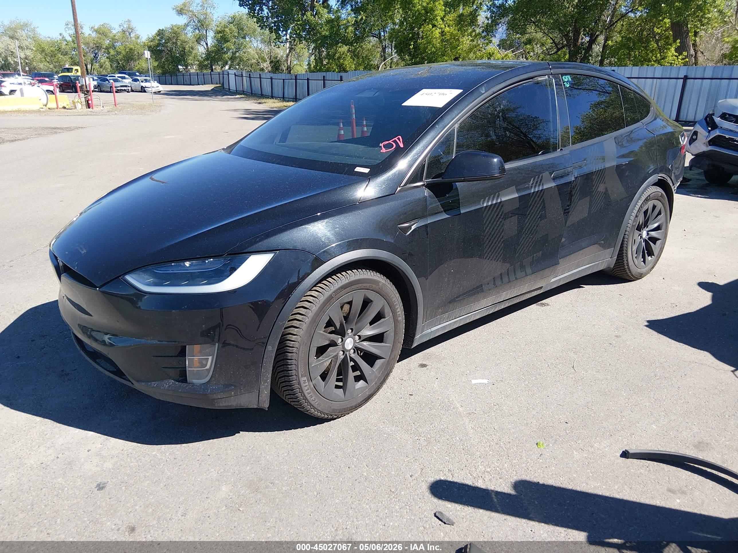 TESLA MODEL image 2