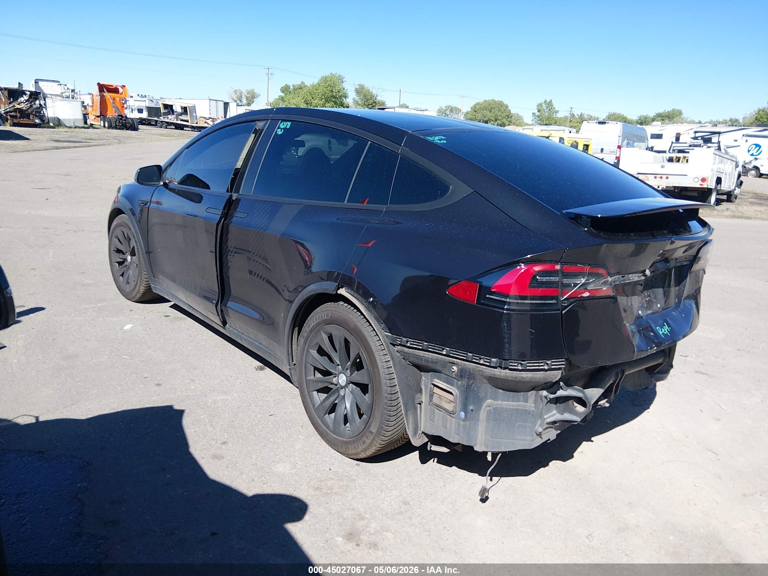 TESLA MODEL image 3