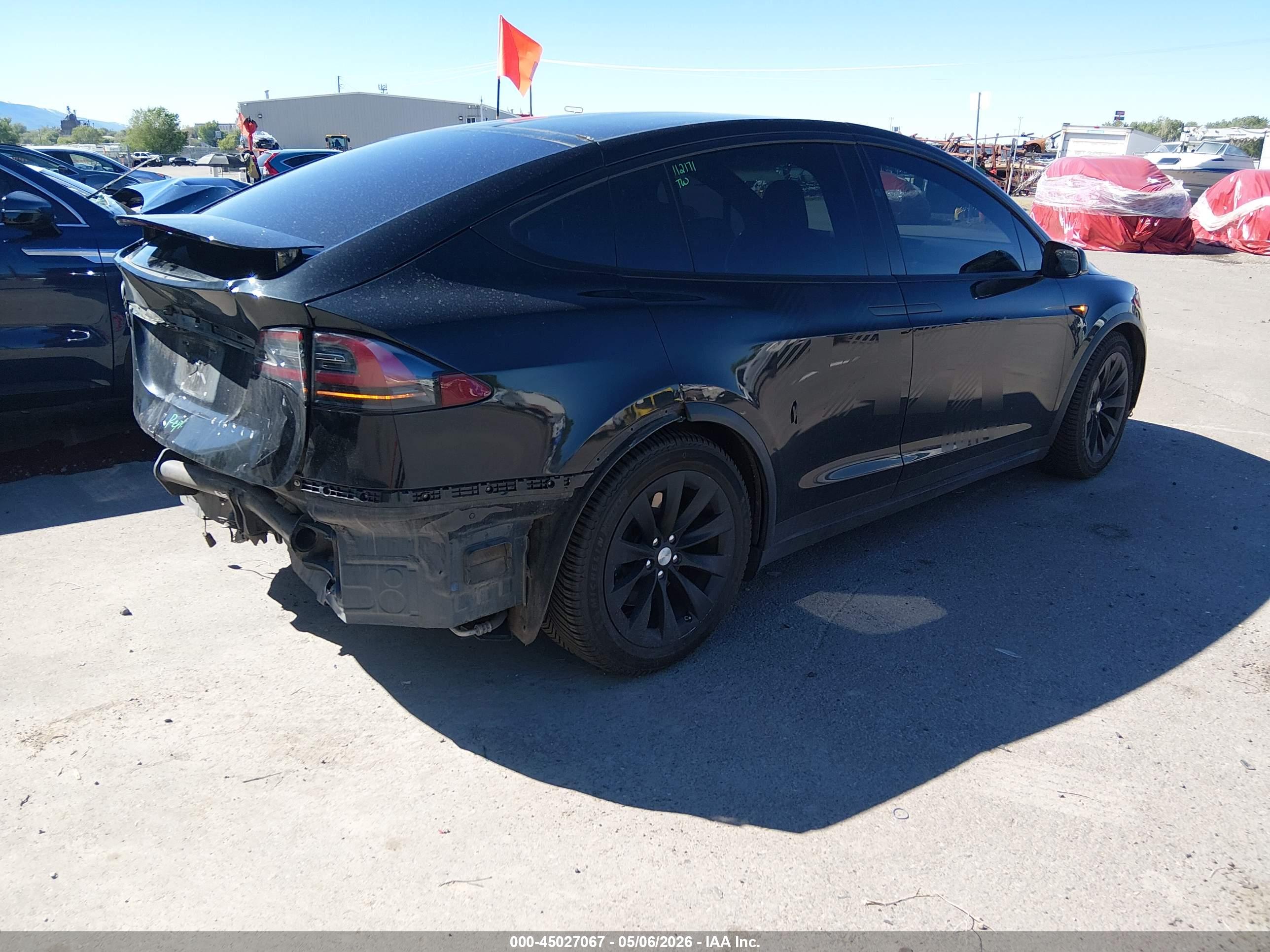 TESLA MODEL image 4