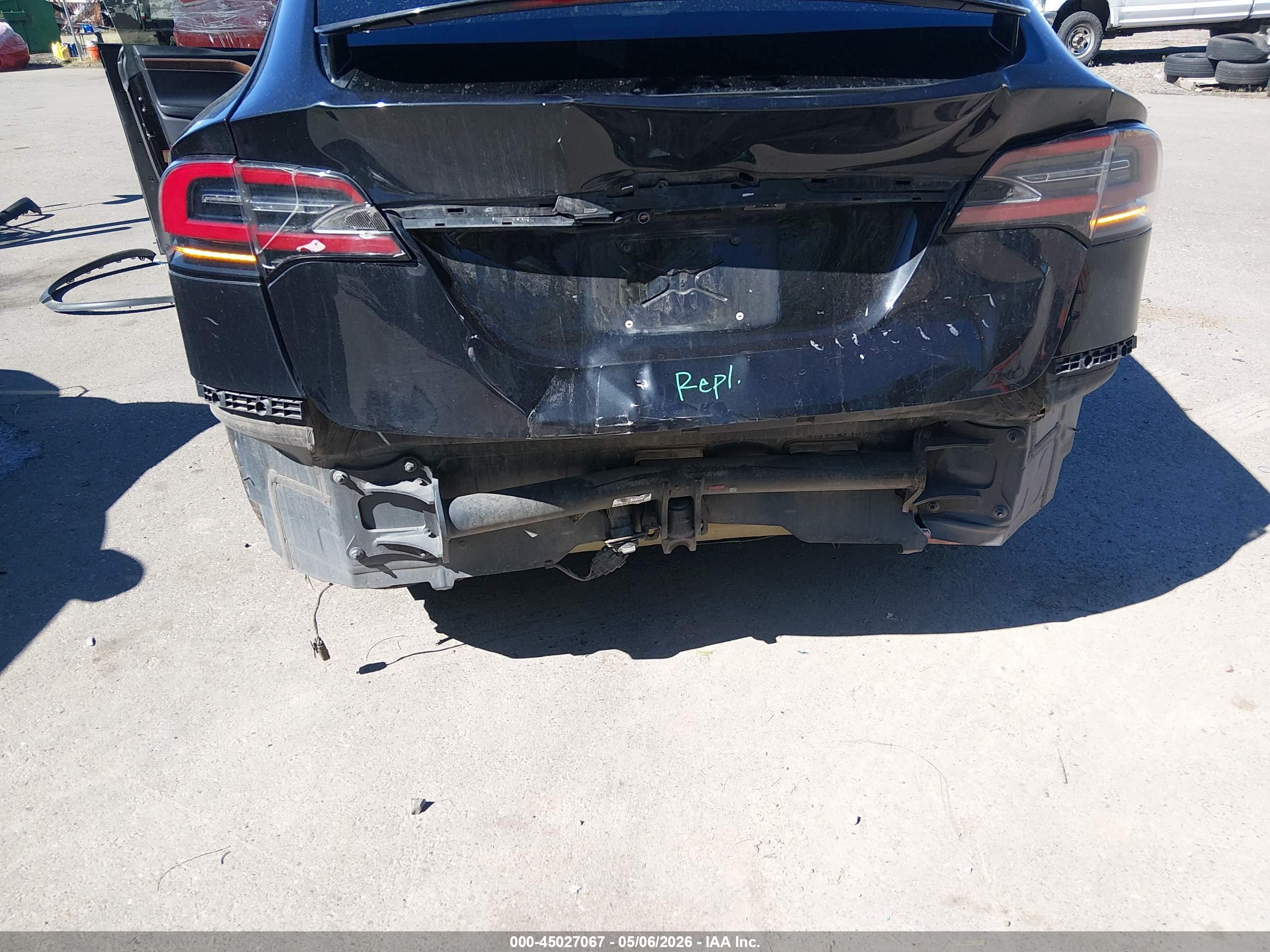 TESLA MODEL image 6