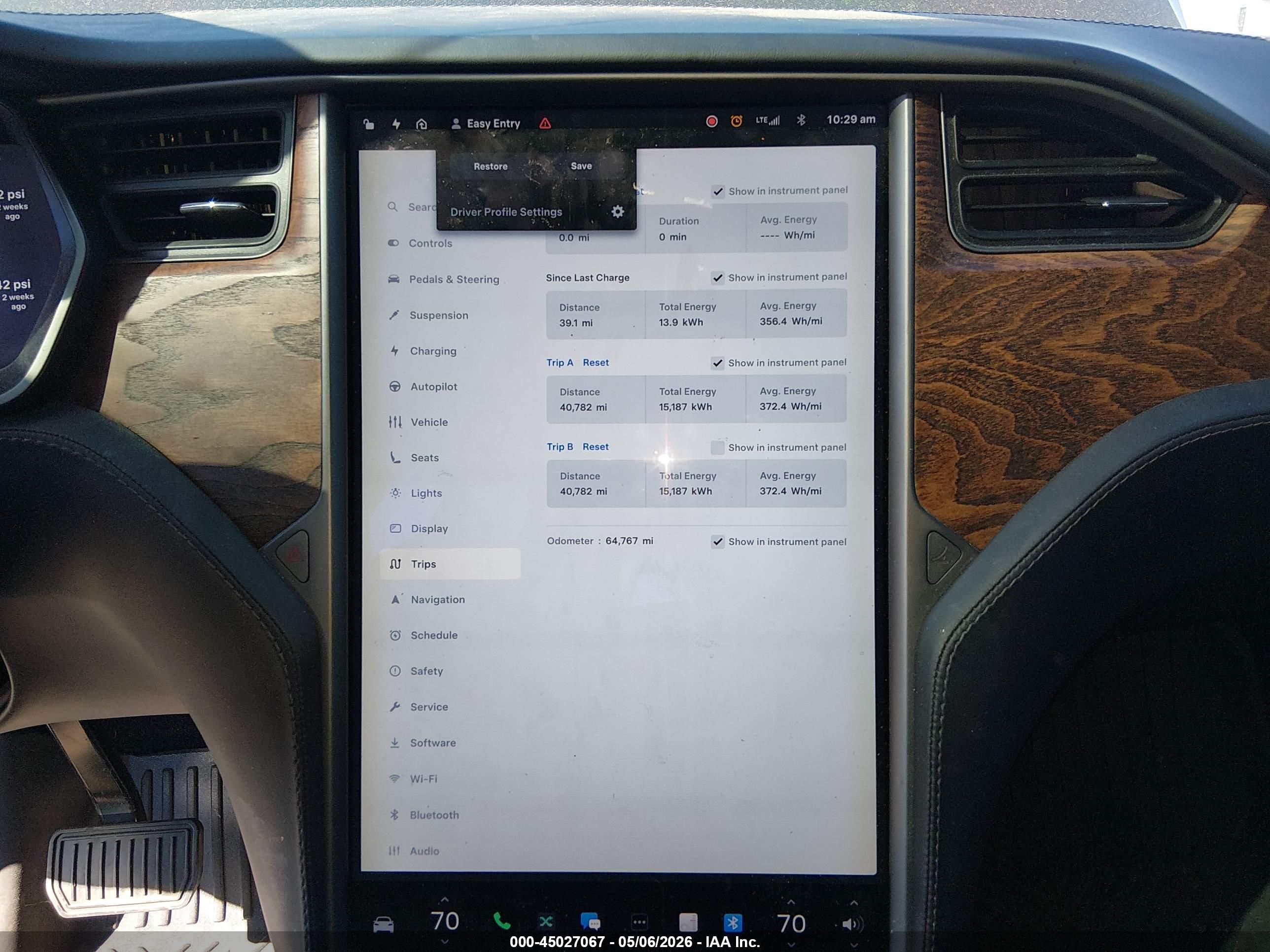 TESLA MODEL image 7
