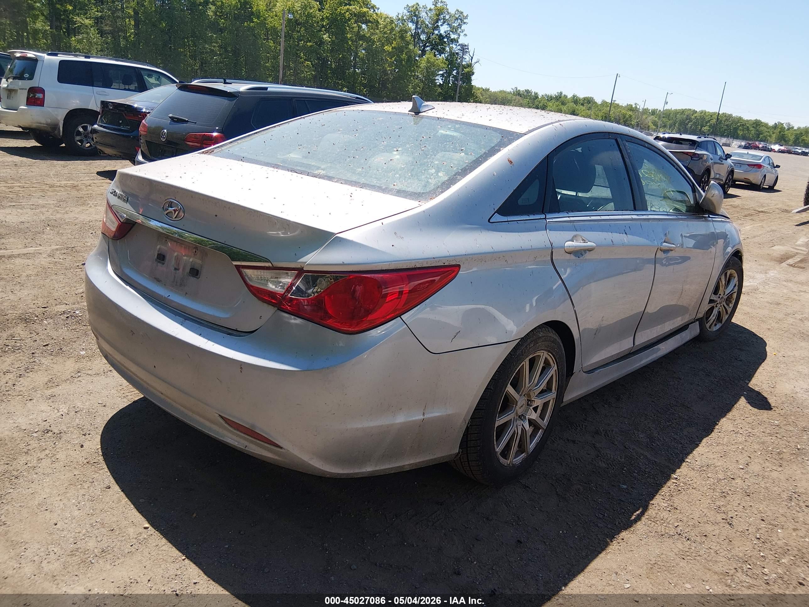 HYUNDAI SONATA image 4