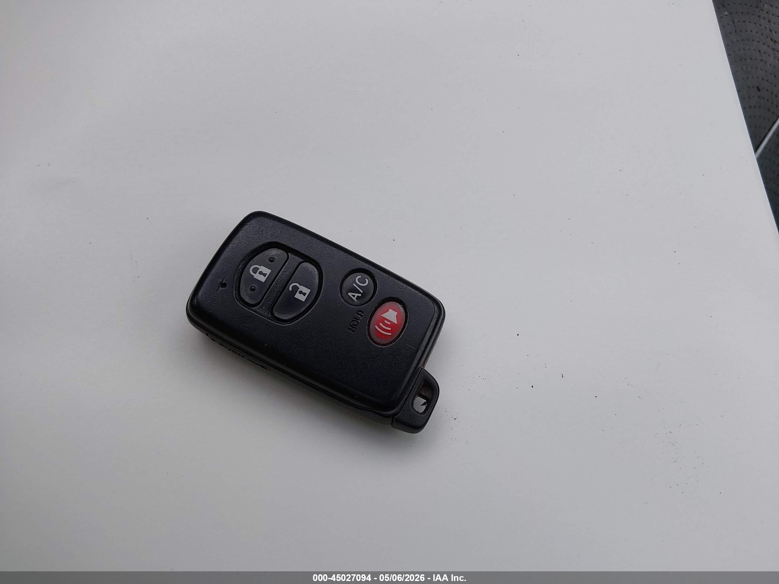 TOYOTA PRIUS image 11