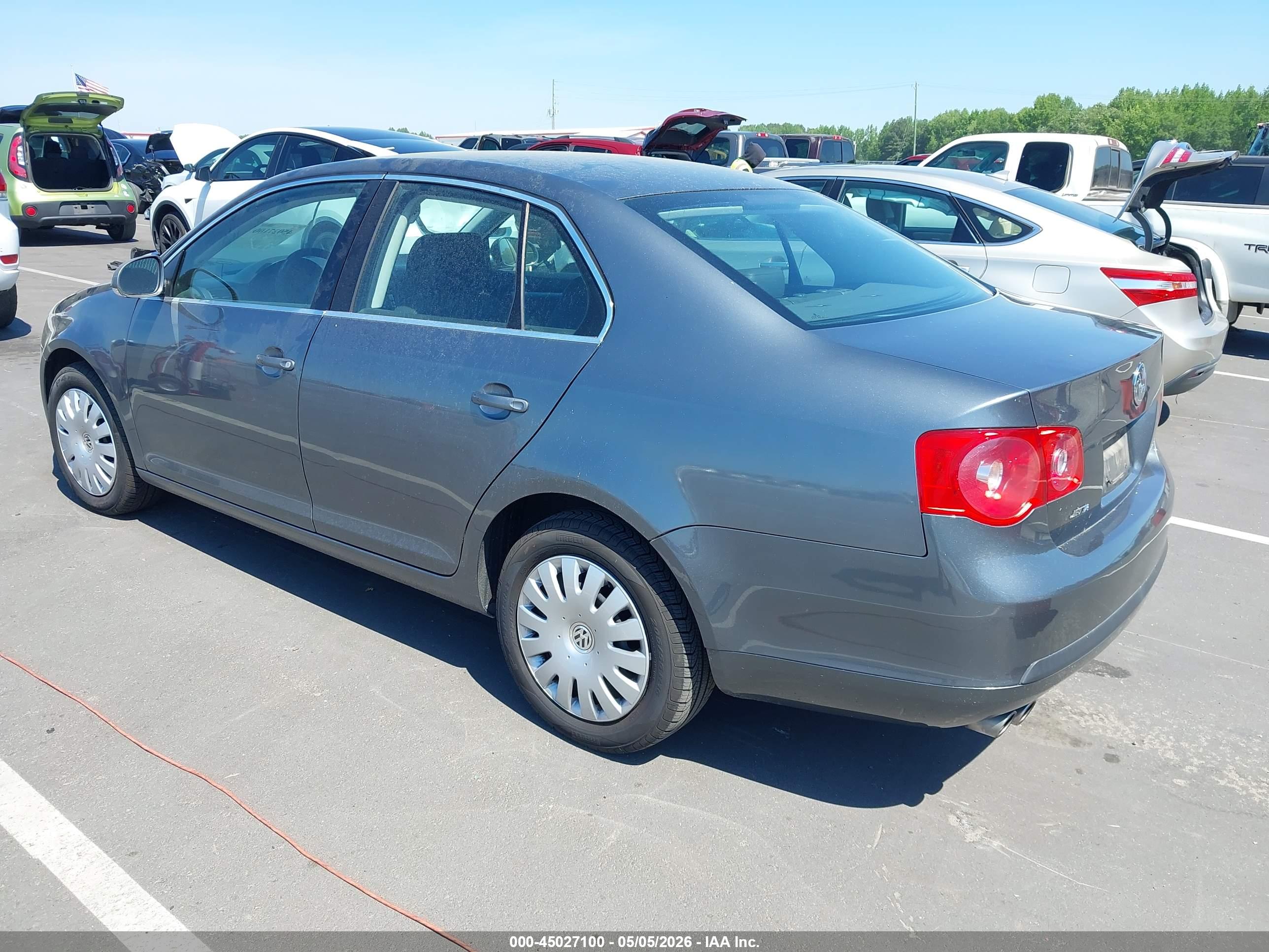 VOLKSWAGEN JETTA image 3