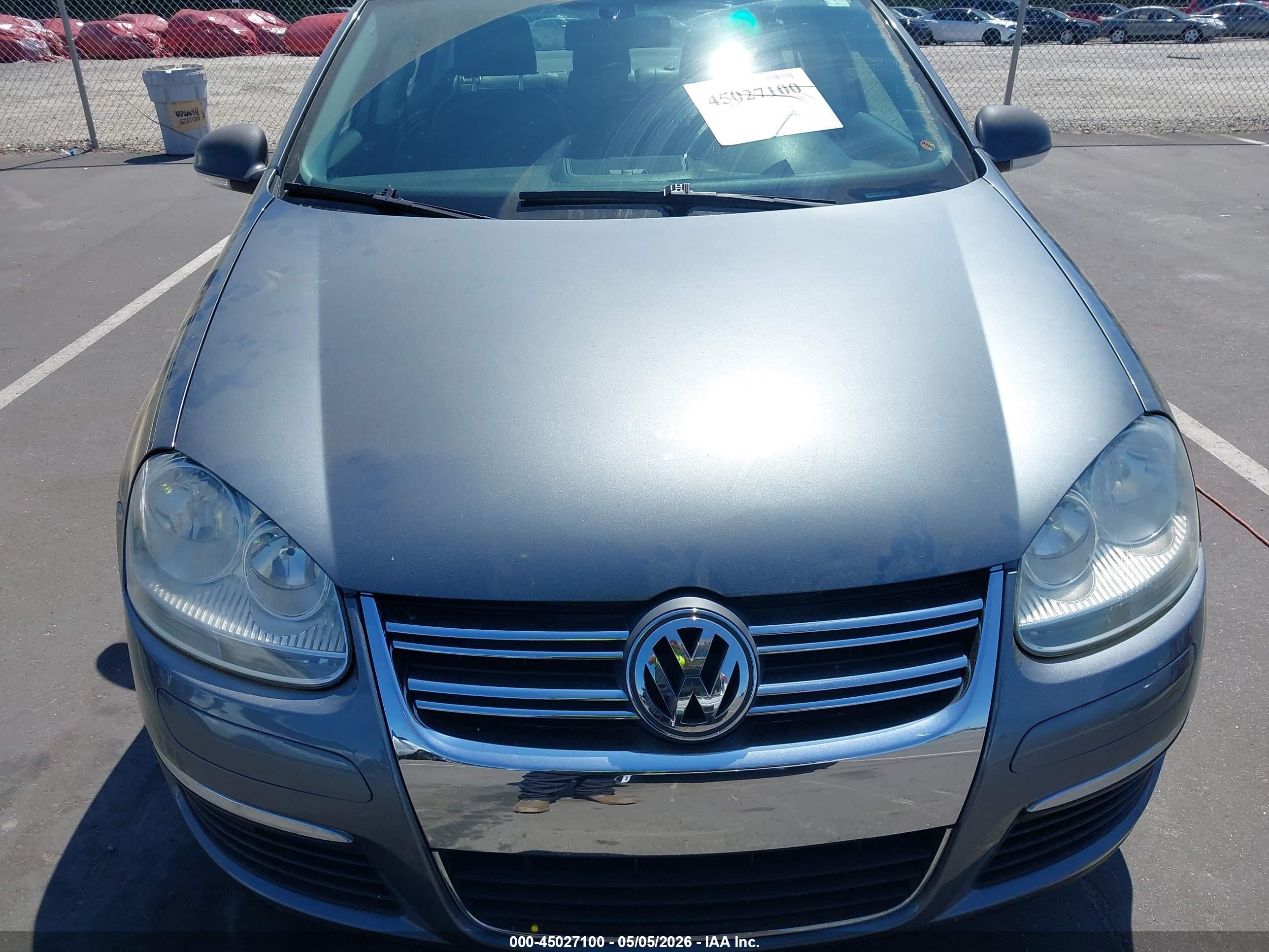 VOLKSWAGEN JETTA image 6