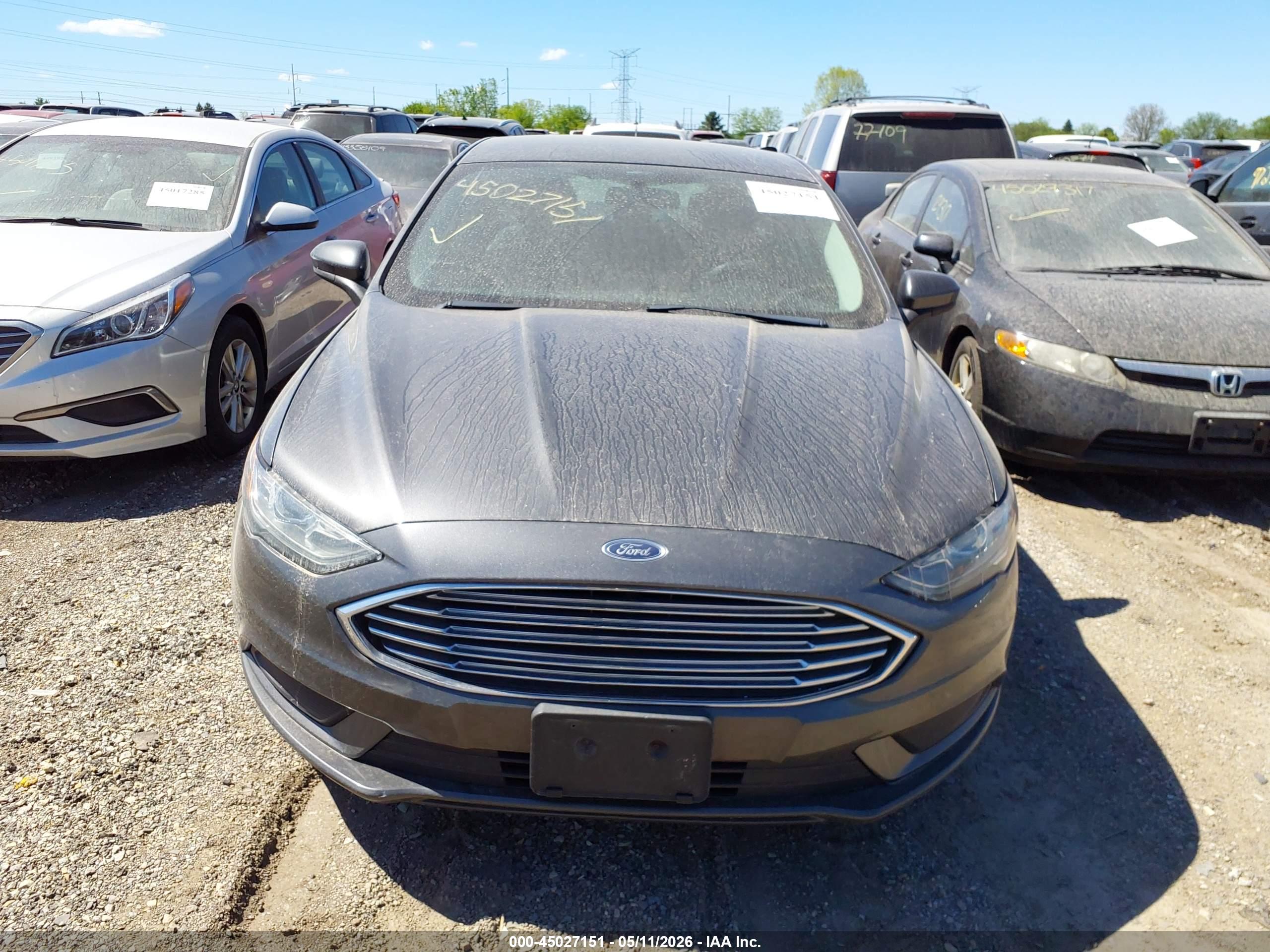 FORD FUSION image 6