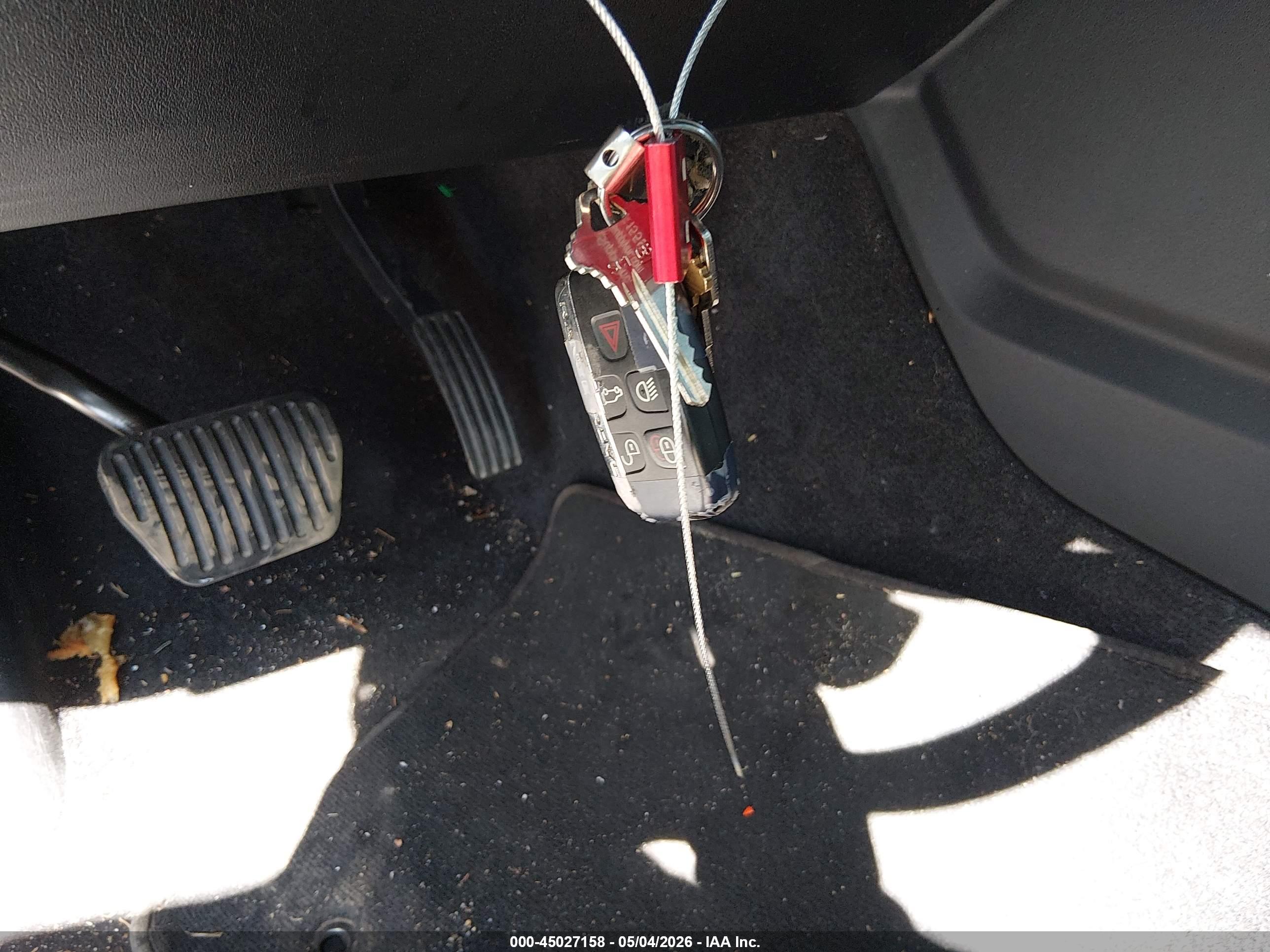 LAND ROVER image 11