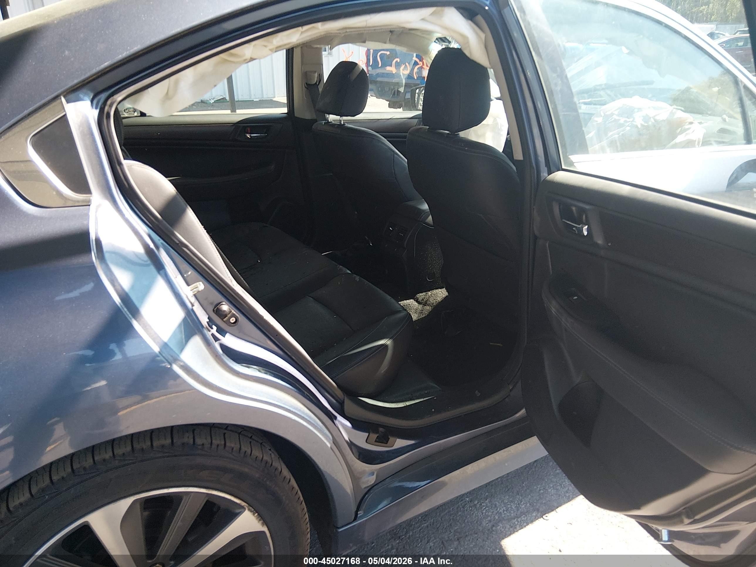 SUBARU LEGACY image 8