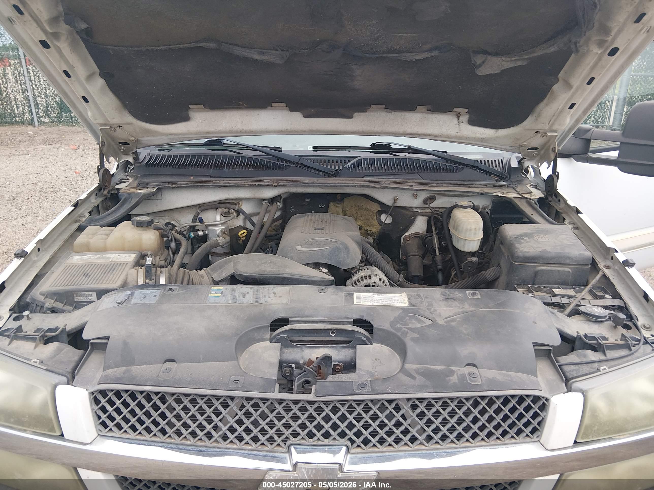 CHEVROLET SILVERADO image 10