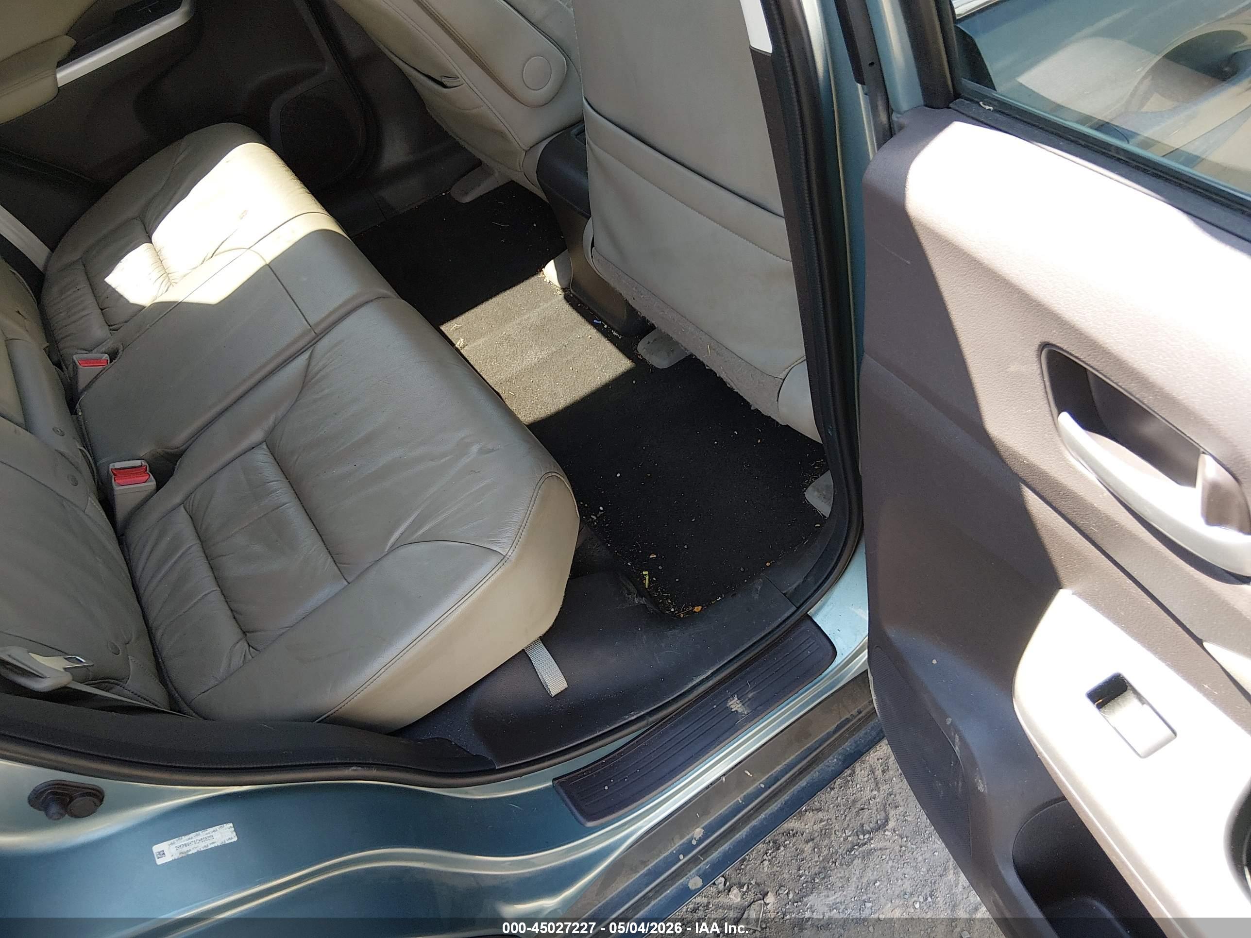 HONDA CR-V image 8
