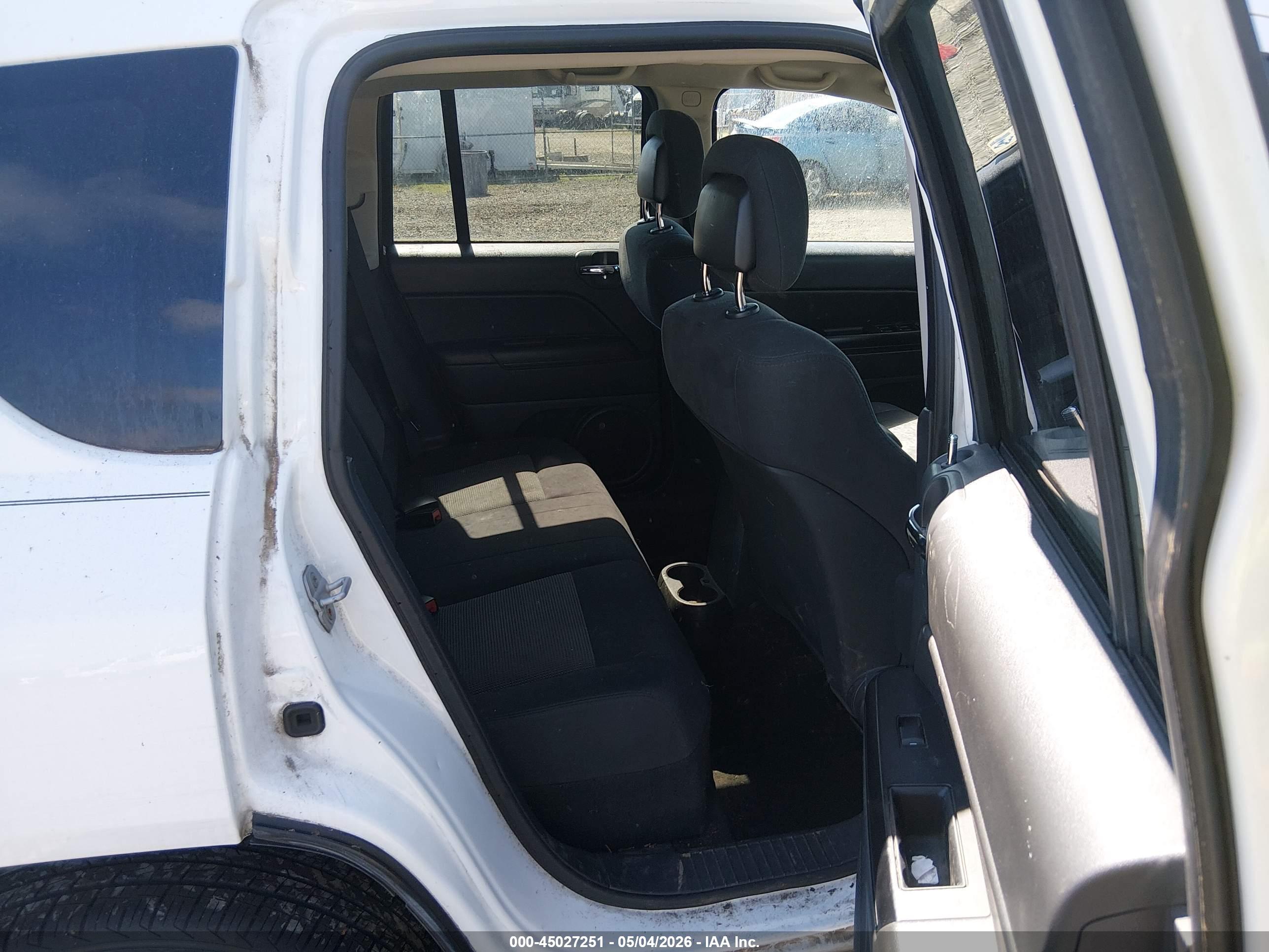 JEEP COMPASS image 8