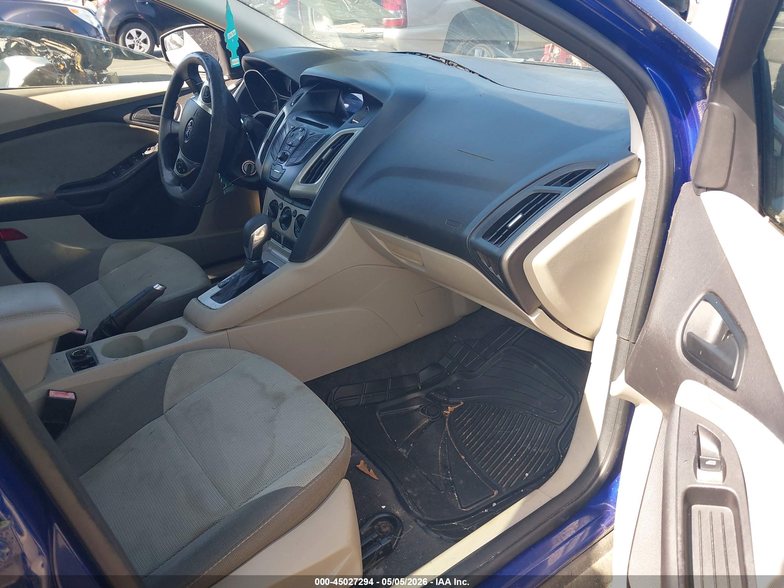 FORD FOCUS image 5