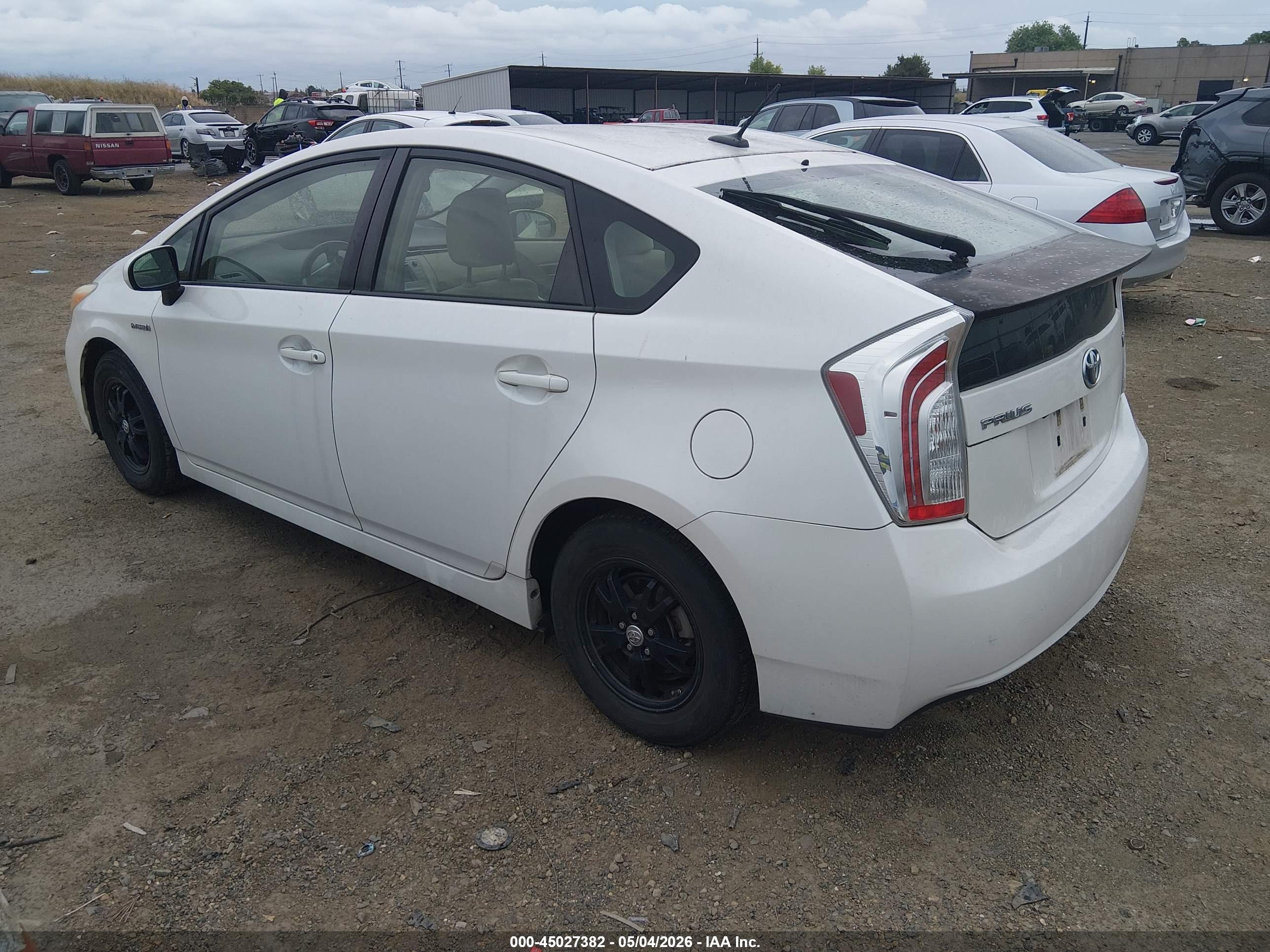 TOYOTA PRIUS image 3