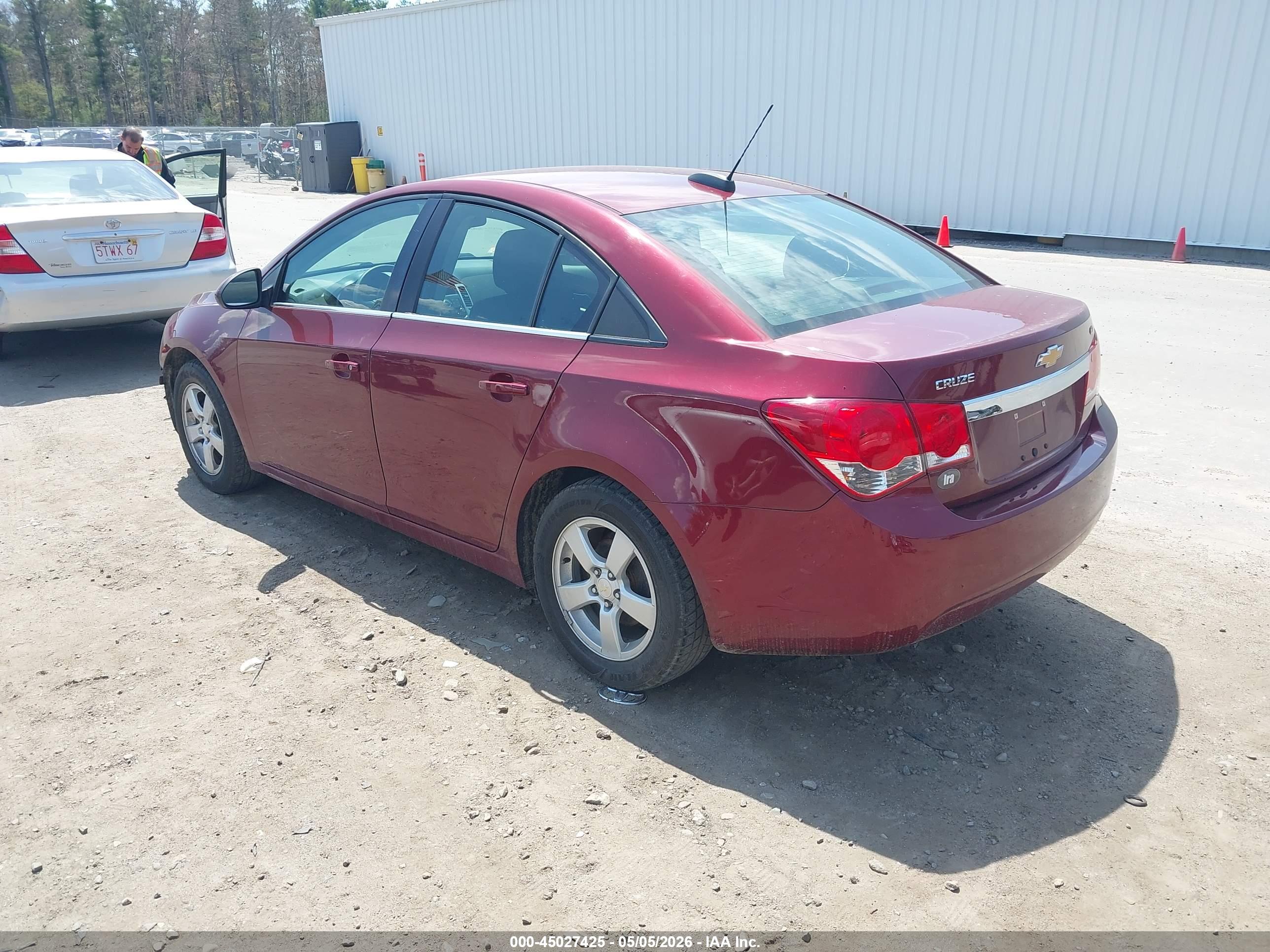CHEVROLET CRUZE image 3