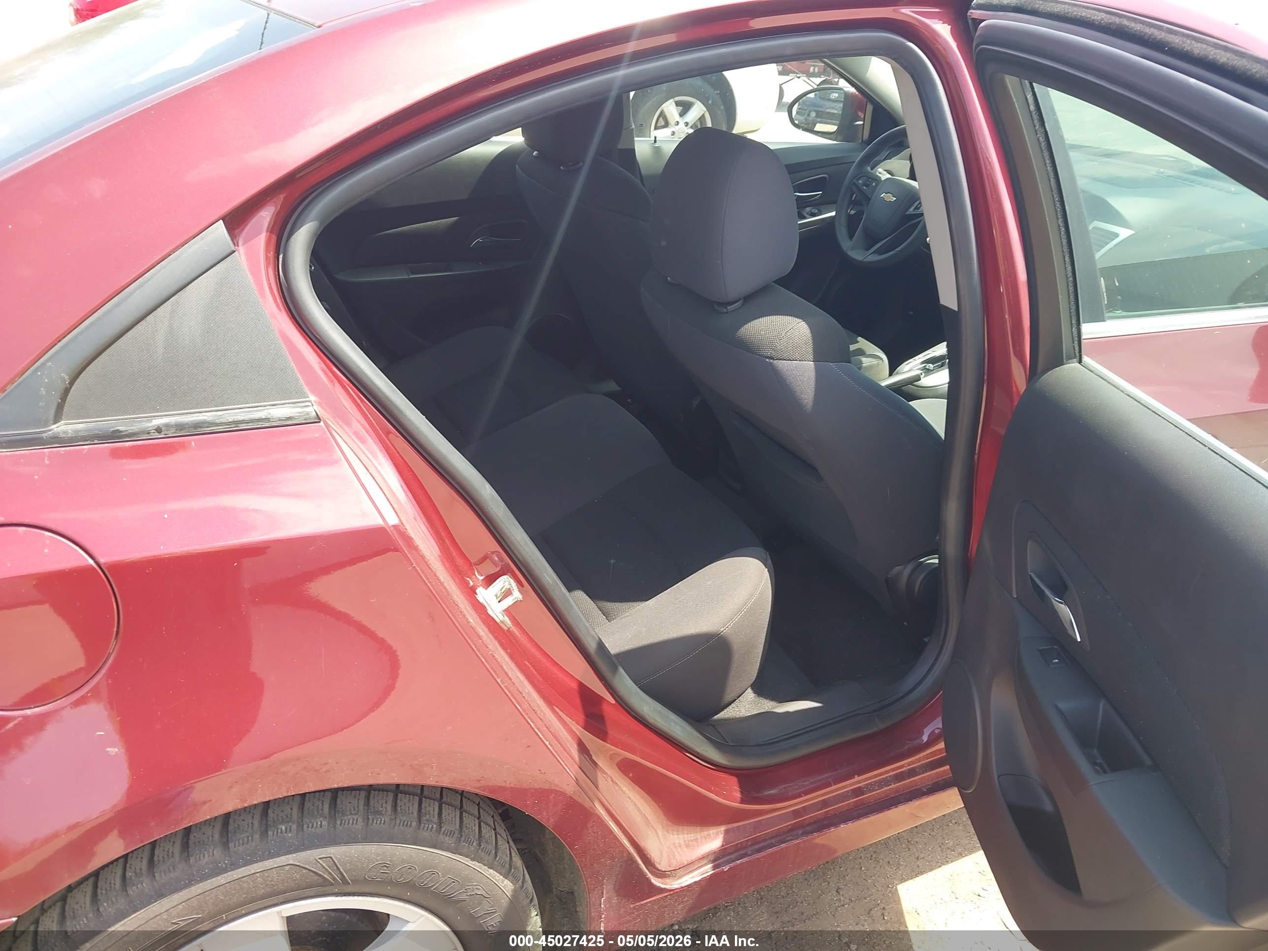 CHEVROLET CRUZE image 8