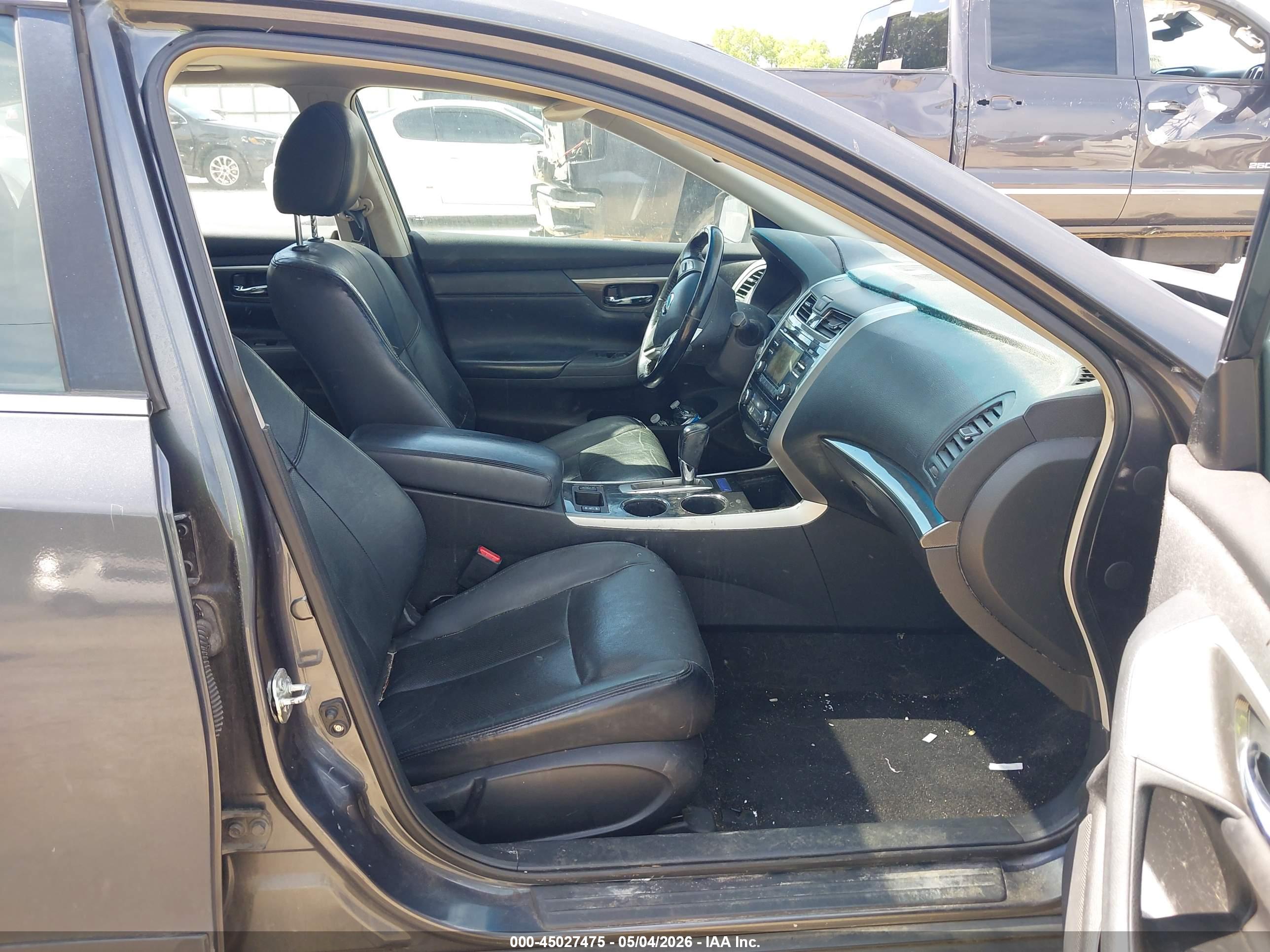 NISSAN ALTIMA image 5