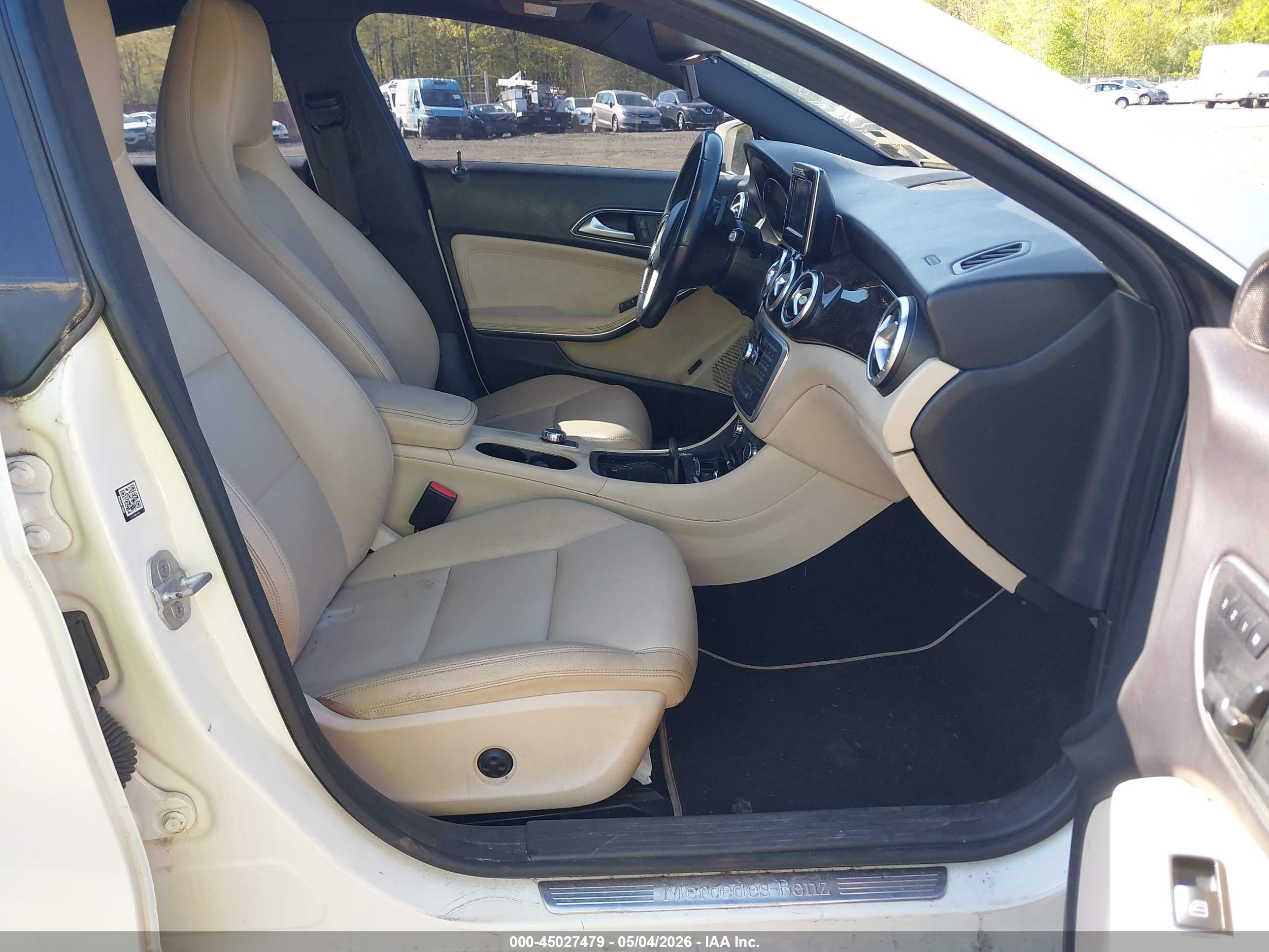 MERCEDES-BENZ CLA image 5