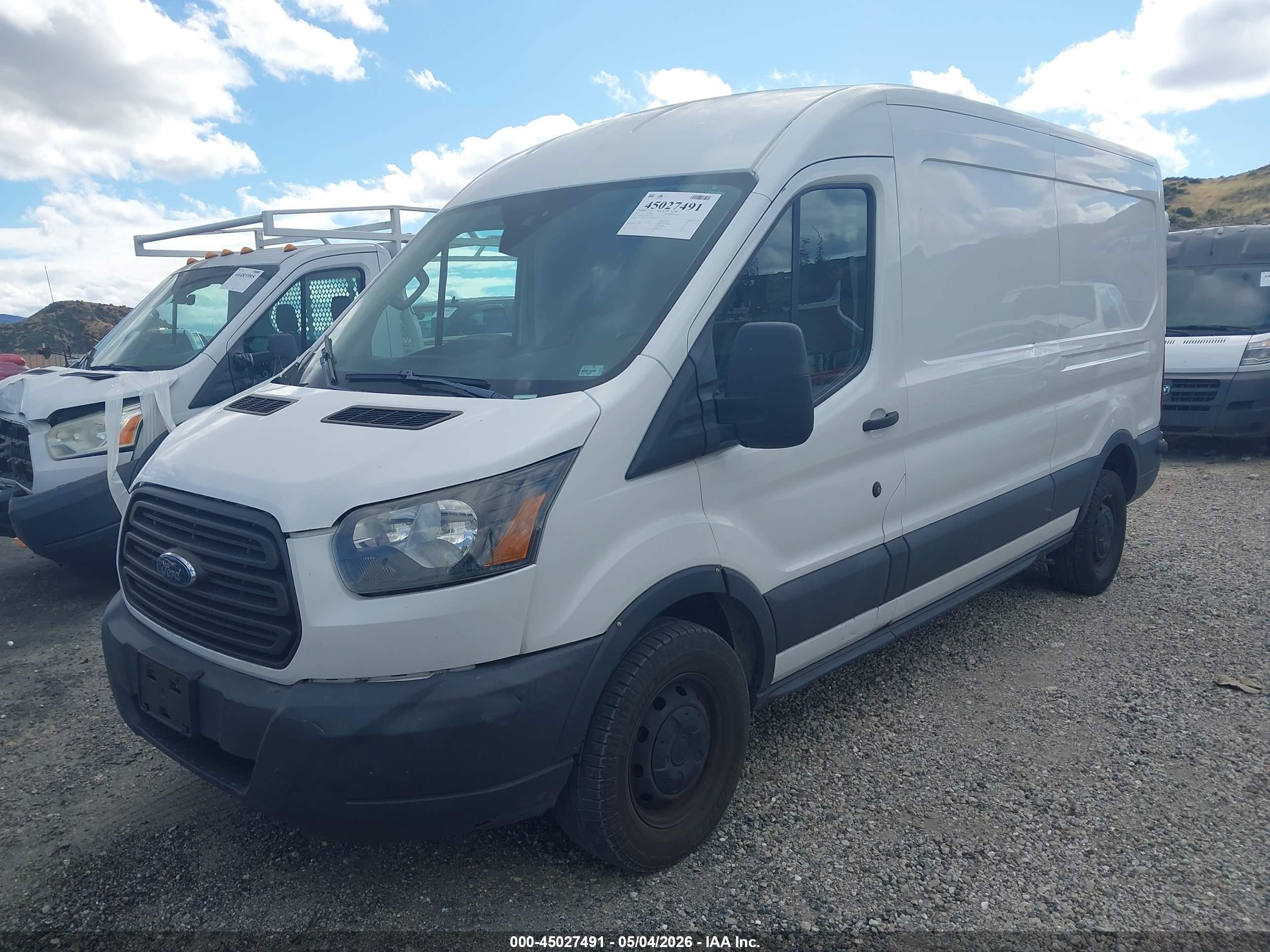 FORD TRANSIT-250 image 2