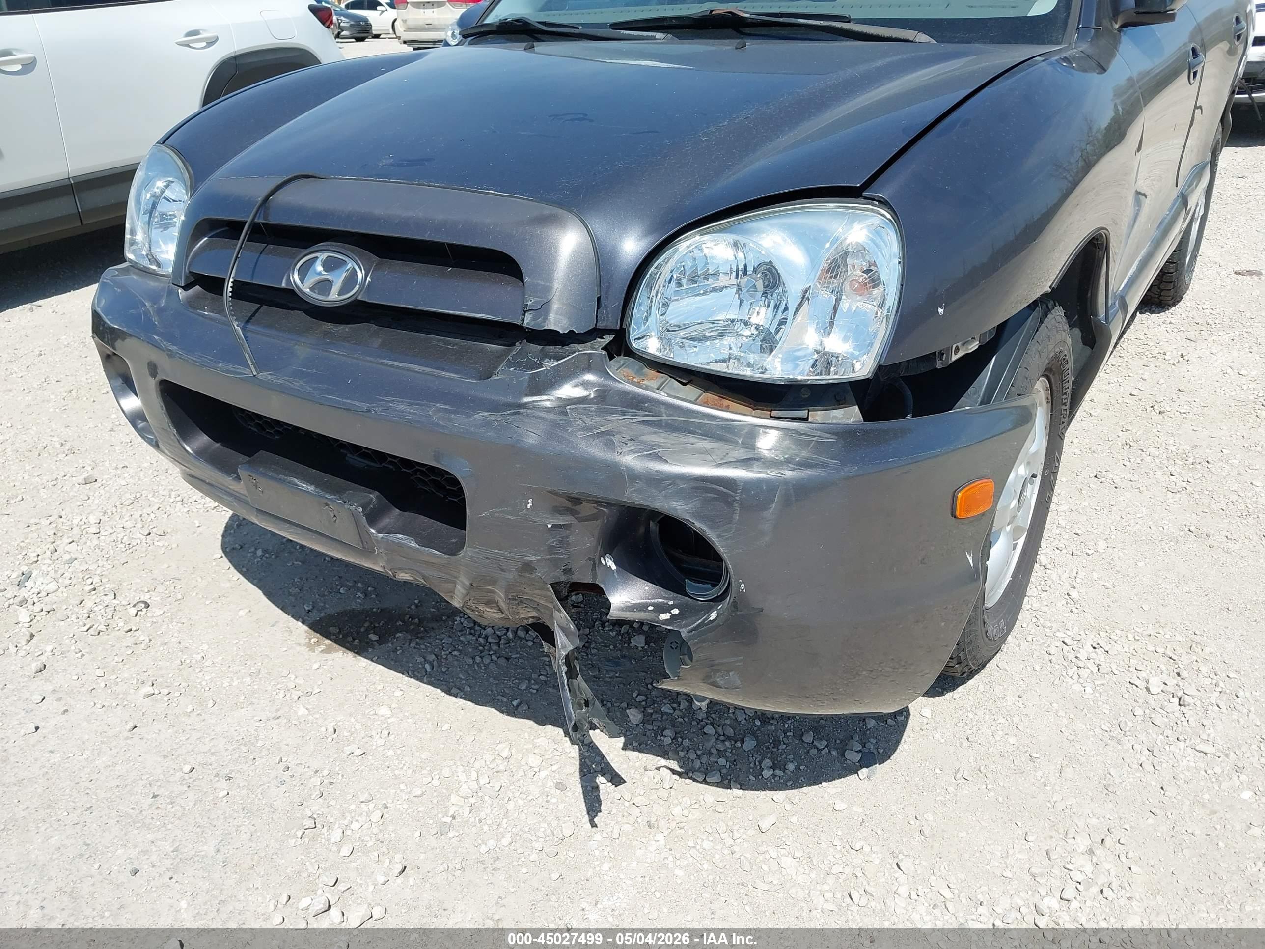HYUNDAI SANTA image 6