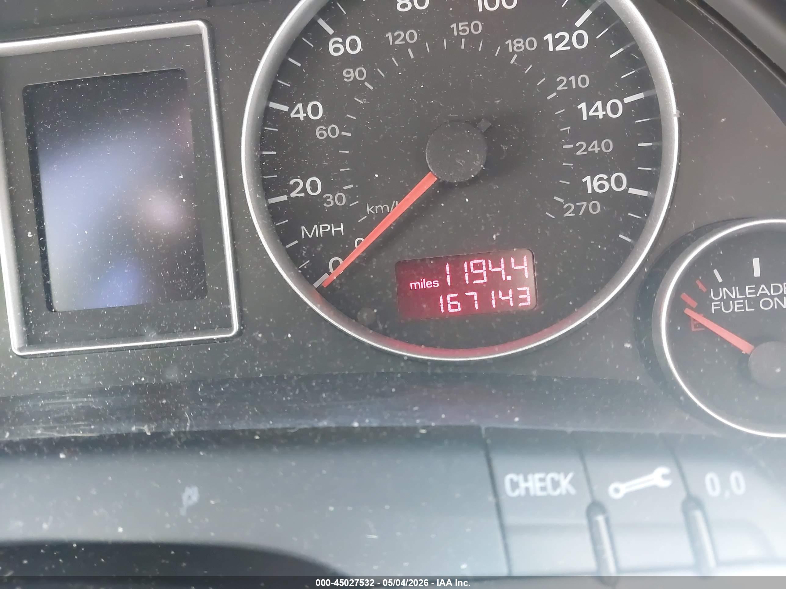 AUDI A4 image 7