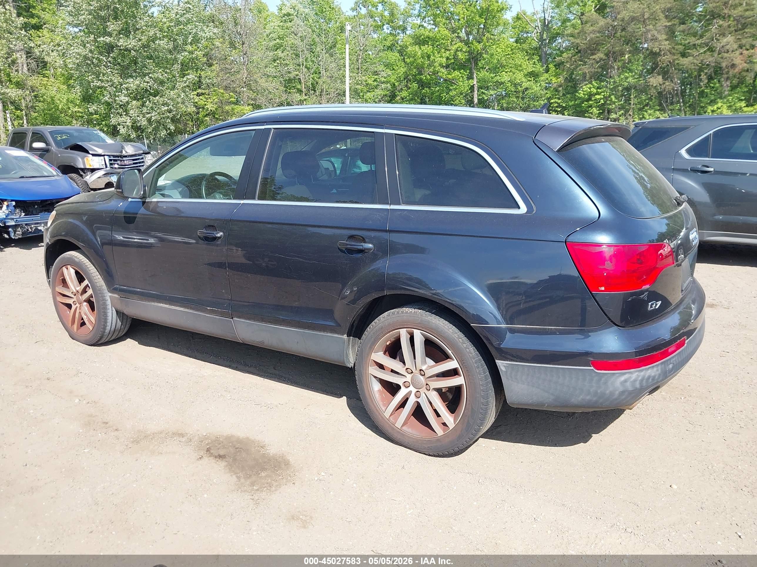 AUDI Q7 image 3